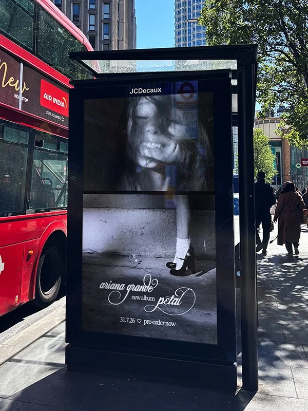 Ariana Grande - 11.jpg