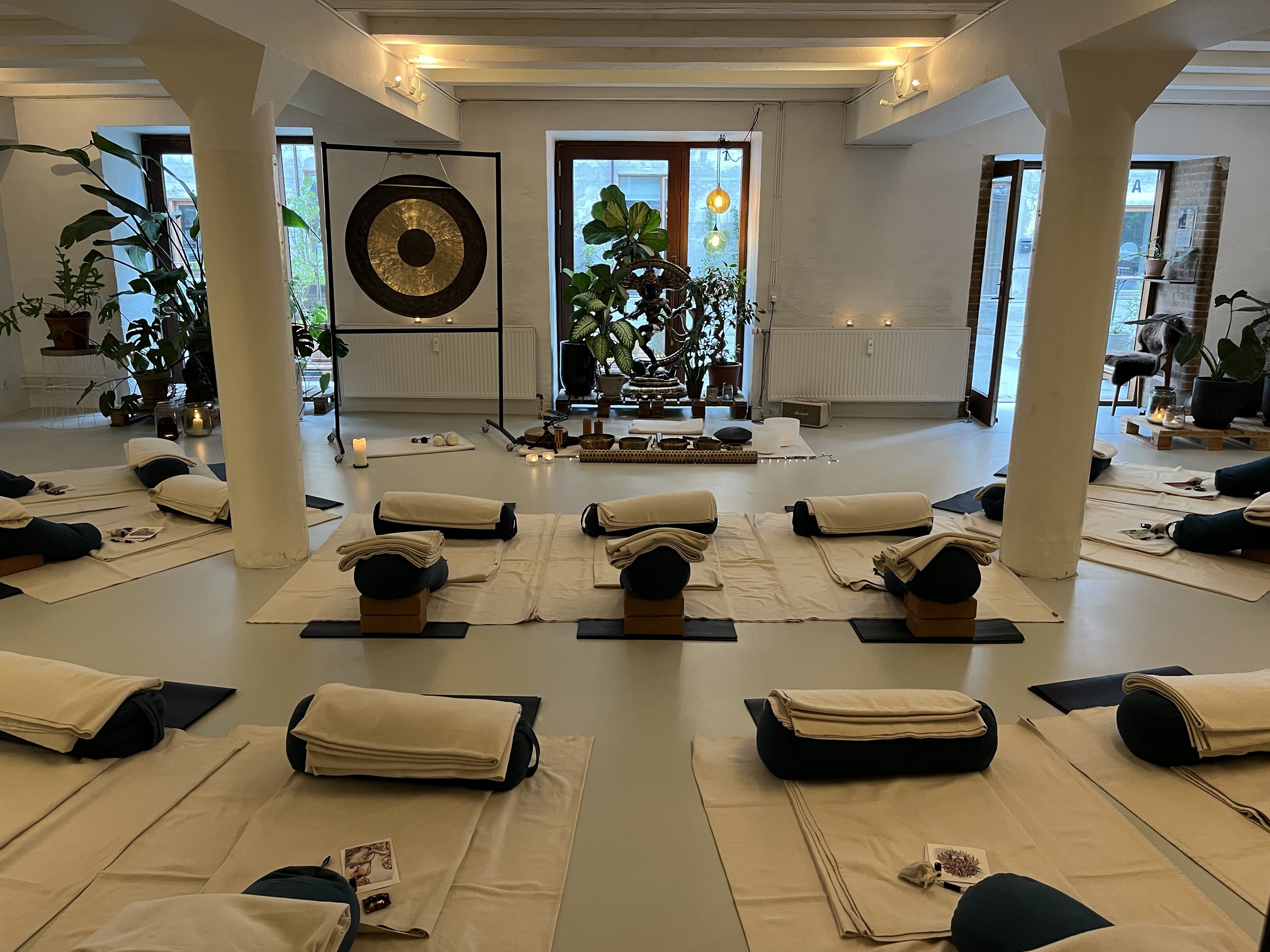 FULLY BOOKED! RESTORATIVE SOUNDBATH - Pause & Re-Align