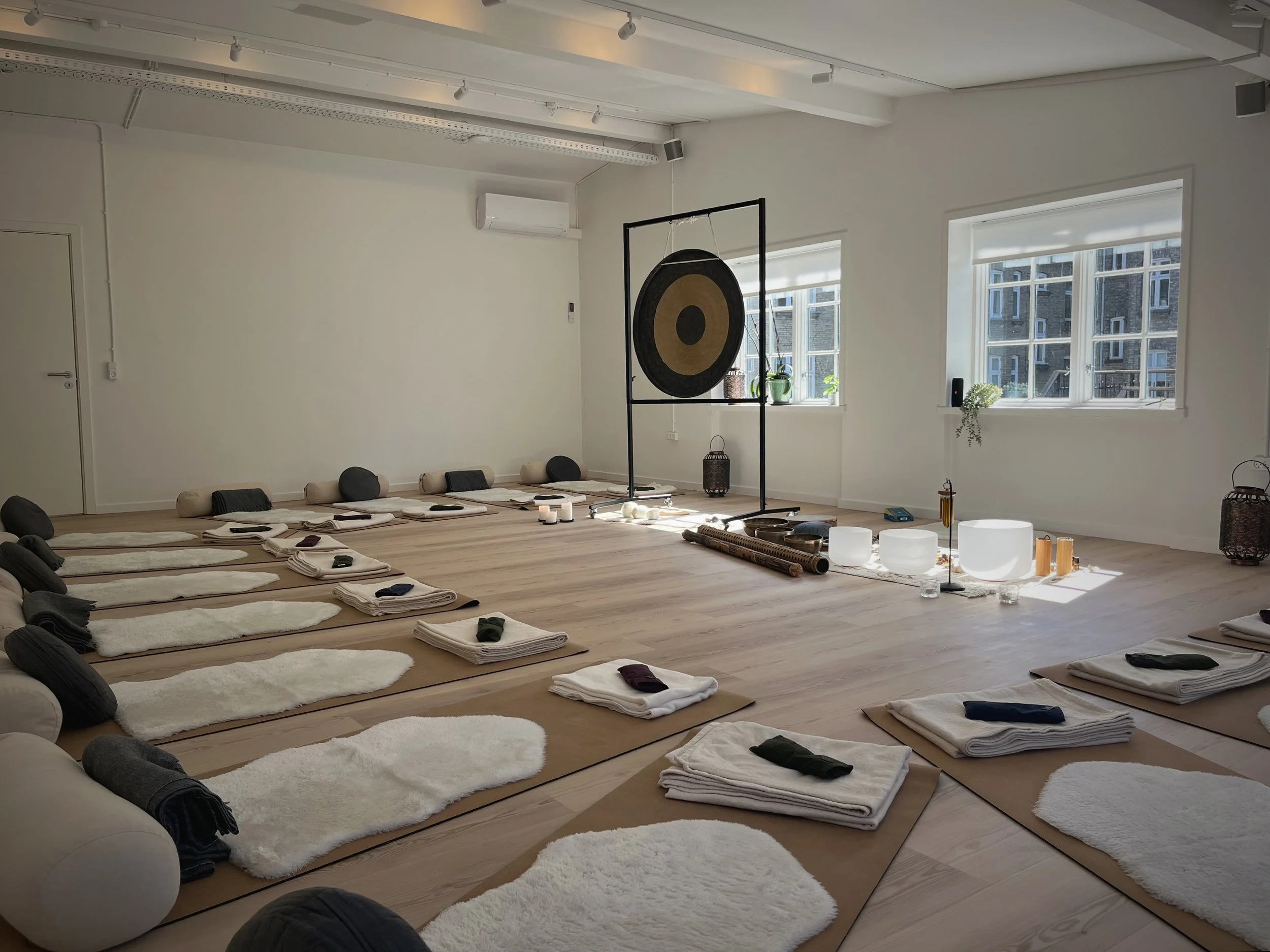 Relax &amp; Restore Soundbath Relaxation - Summer Landing