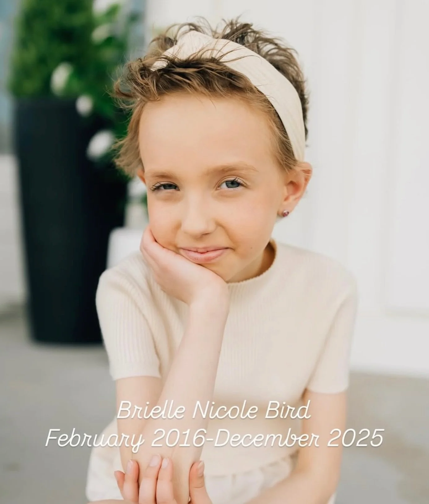 We mourn the devastating loss of Brielle Nicole Bird. 

Brielle, you are an inspiration to us all. Keep smiling and shining your beautiful light from above. May your memory forever be a blessing. You are so loved. We send 🌊 oceans of blessings 🌊 to