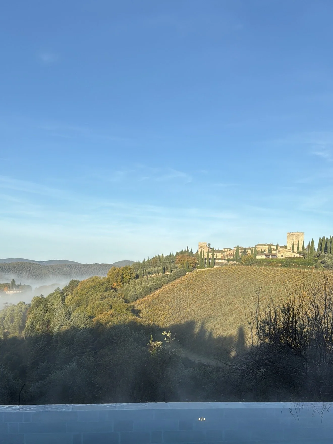 Kicking off 2026 by catching you up on my trip to Italy this past fall&hellip;.

Tuscany was a dream, waking up to views of a medieval village, pasta making, truffle hunting, traveling the backroads in my favorite ride (Defender 110), wine tasting, a