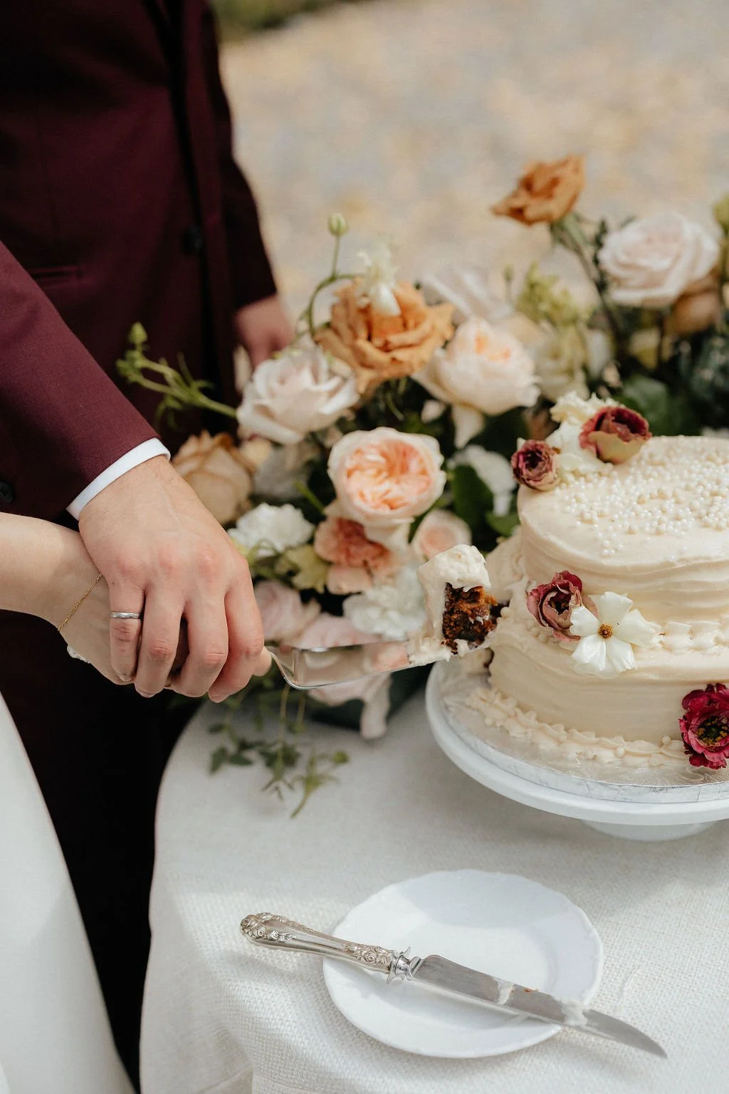 Sierra-Alex-Wedding-Cake-23.jpg