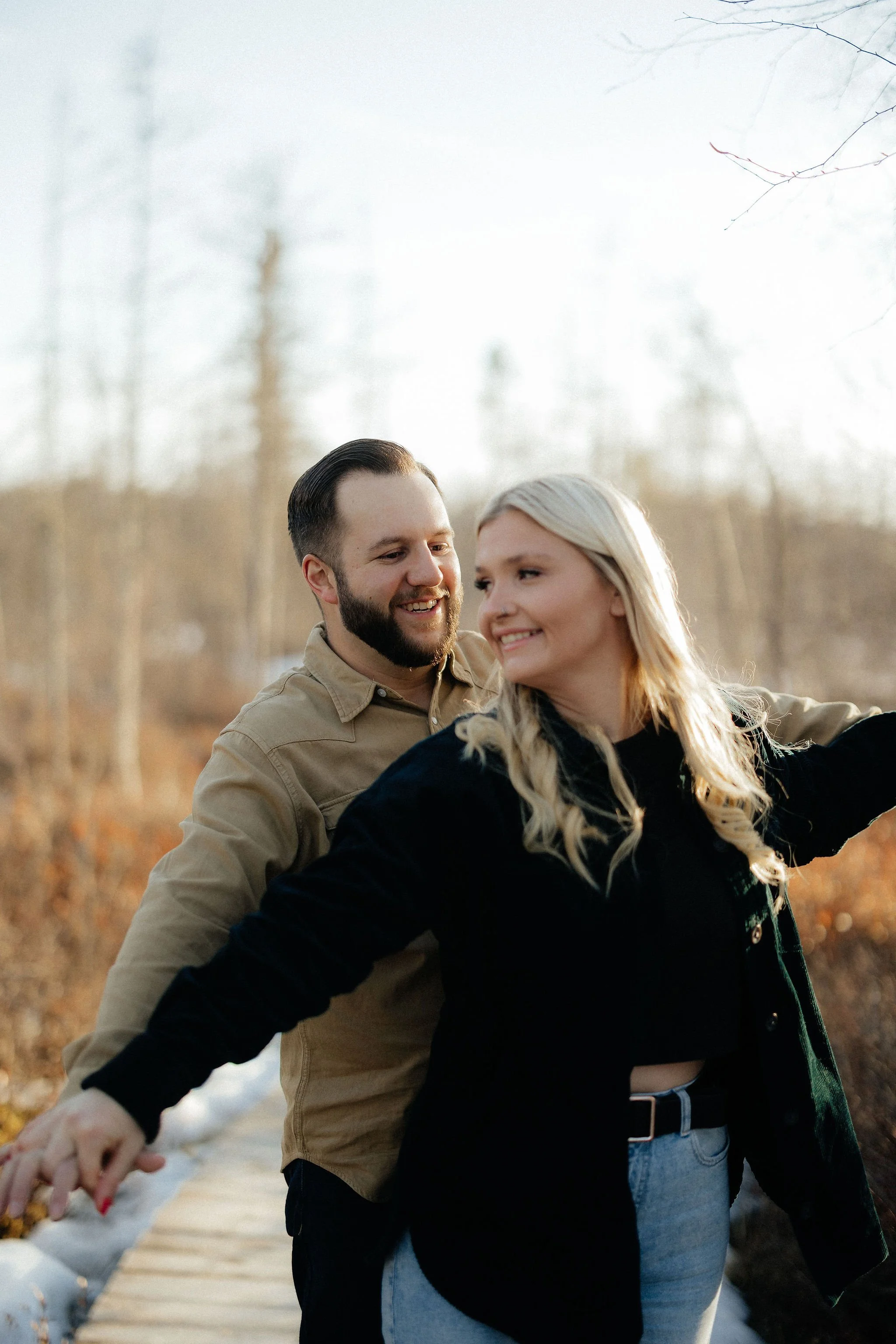 Val &amp; Mitch’s Winter Engagement Session at Mer Bleue Bog, Ottawa