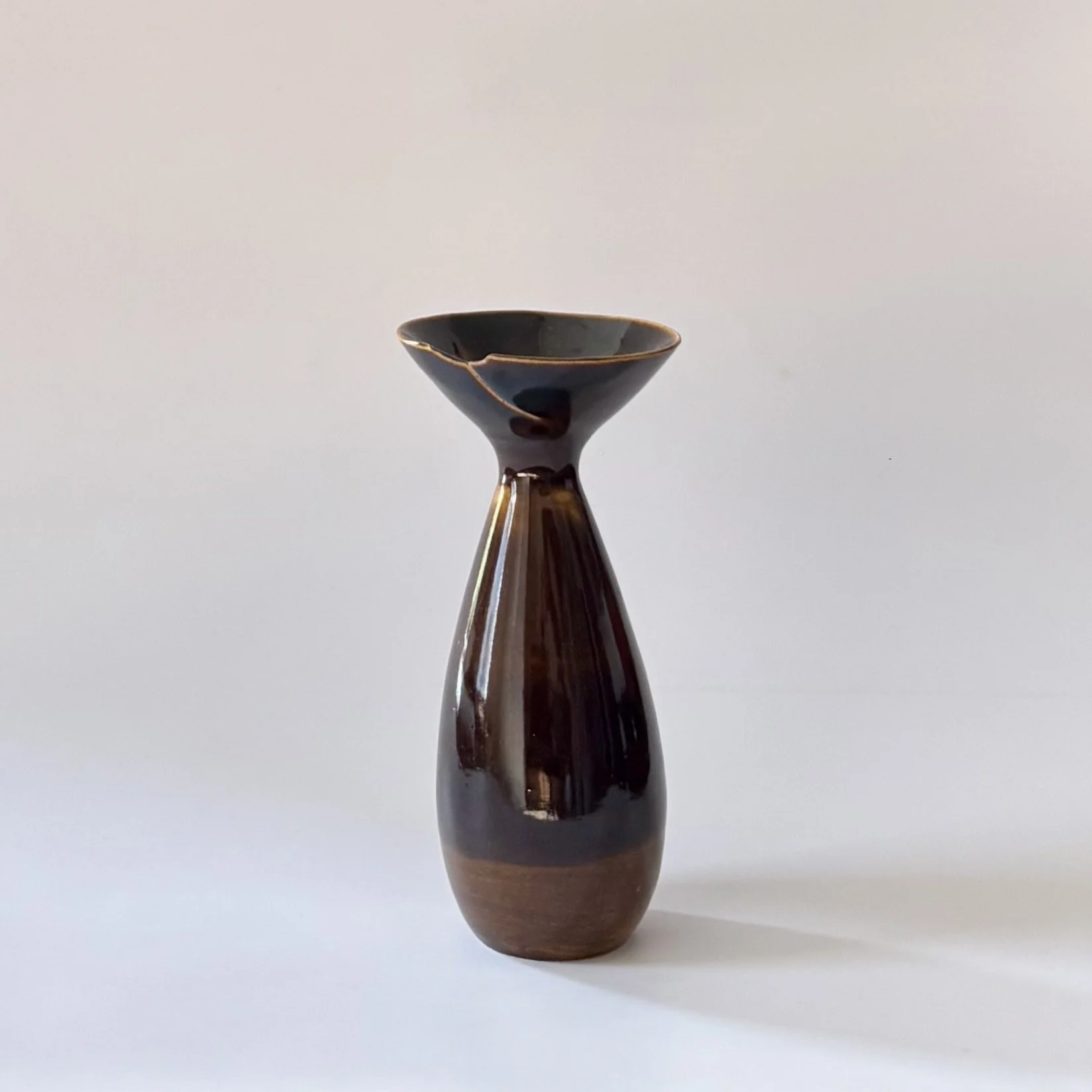 glossy amber chip vase