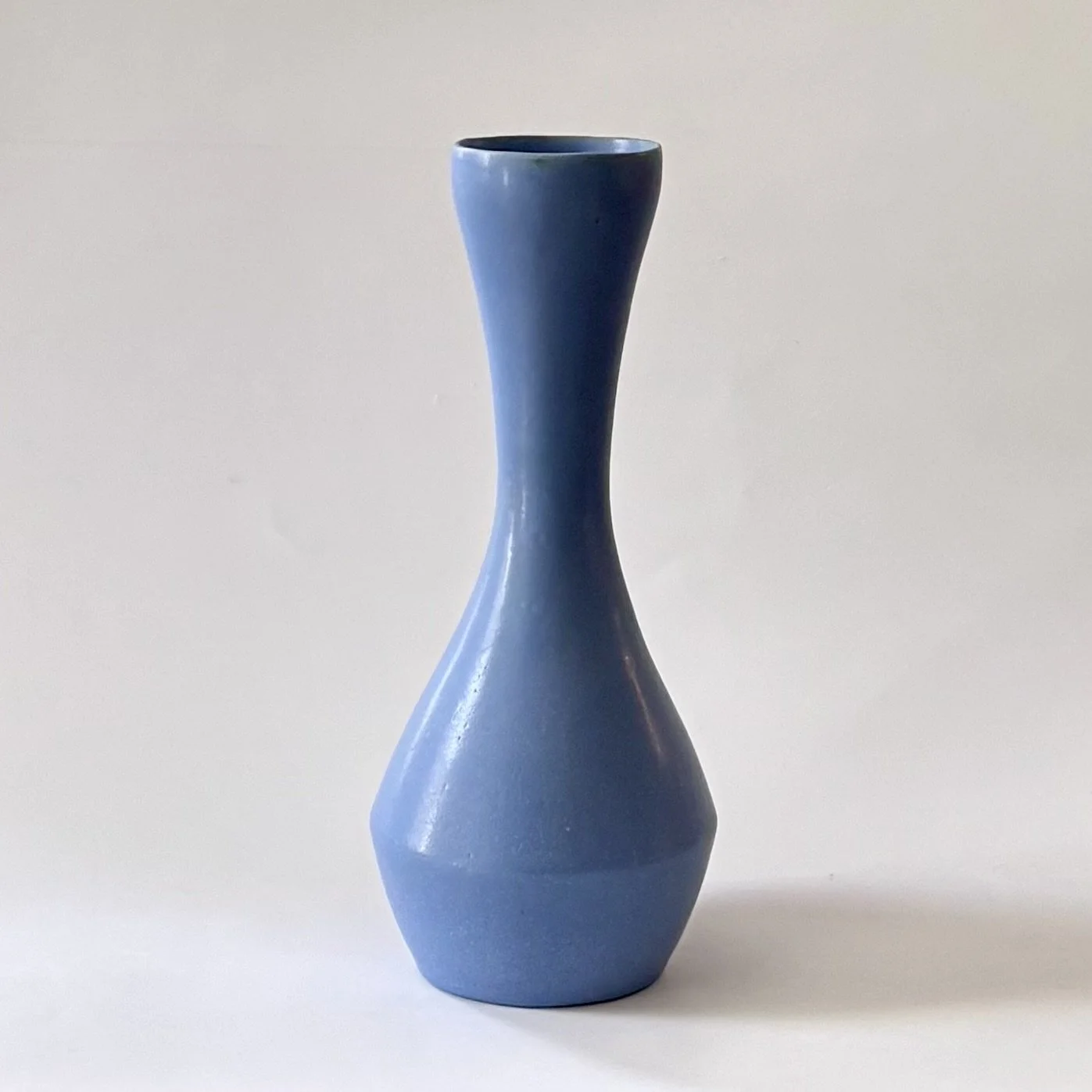 blue hourglass vase