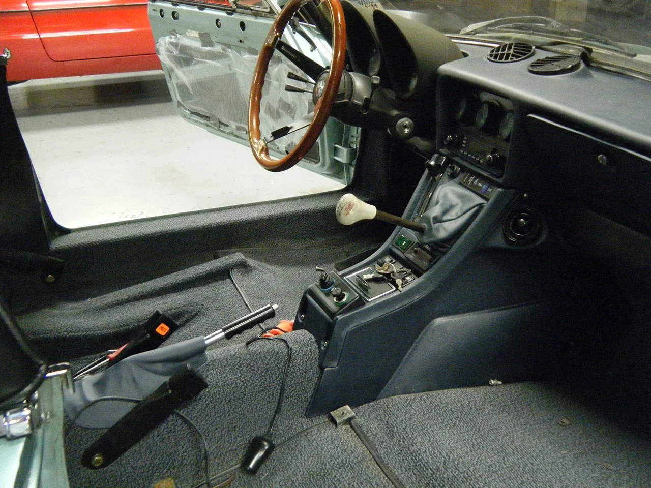 83alfaromeospider-2-big.jpg.jpeg