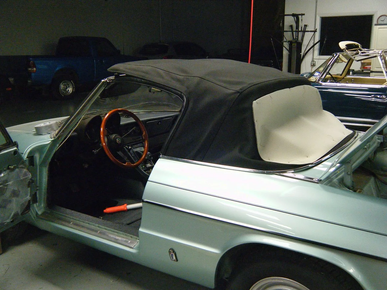 83alfaromeospider-4-big.jpg.jpeg