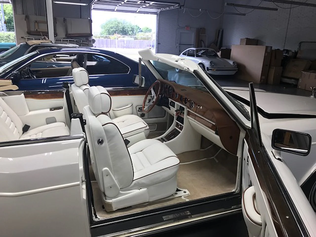 89-rolls-royce-corniche-ii-003-big.jpg.jpeg