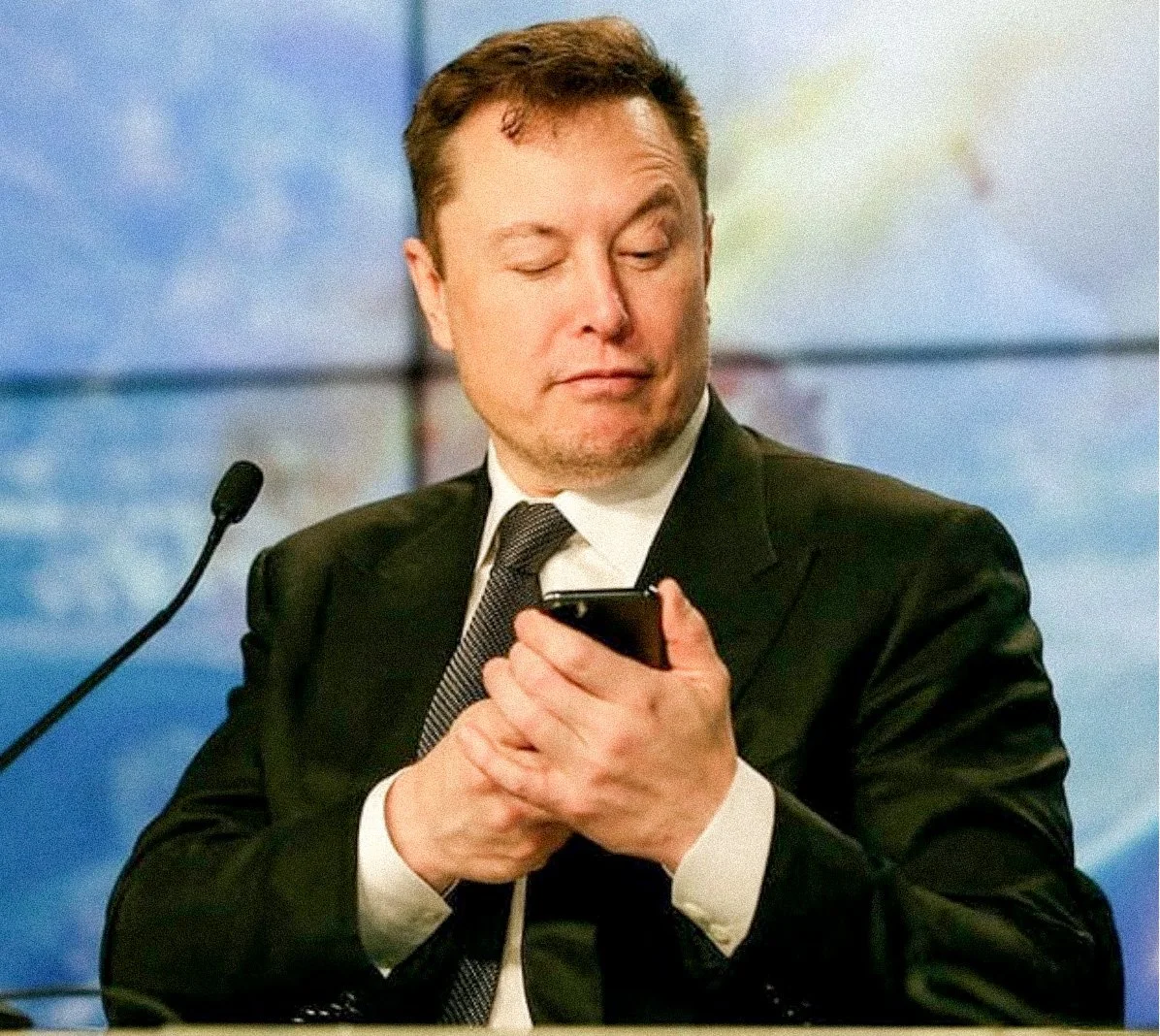 WTF is happening with Twitter? 