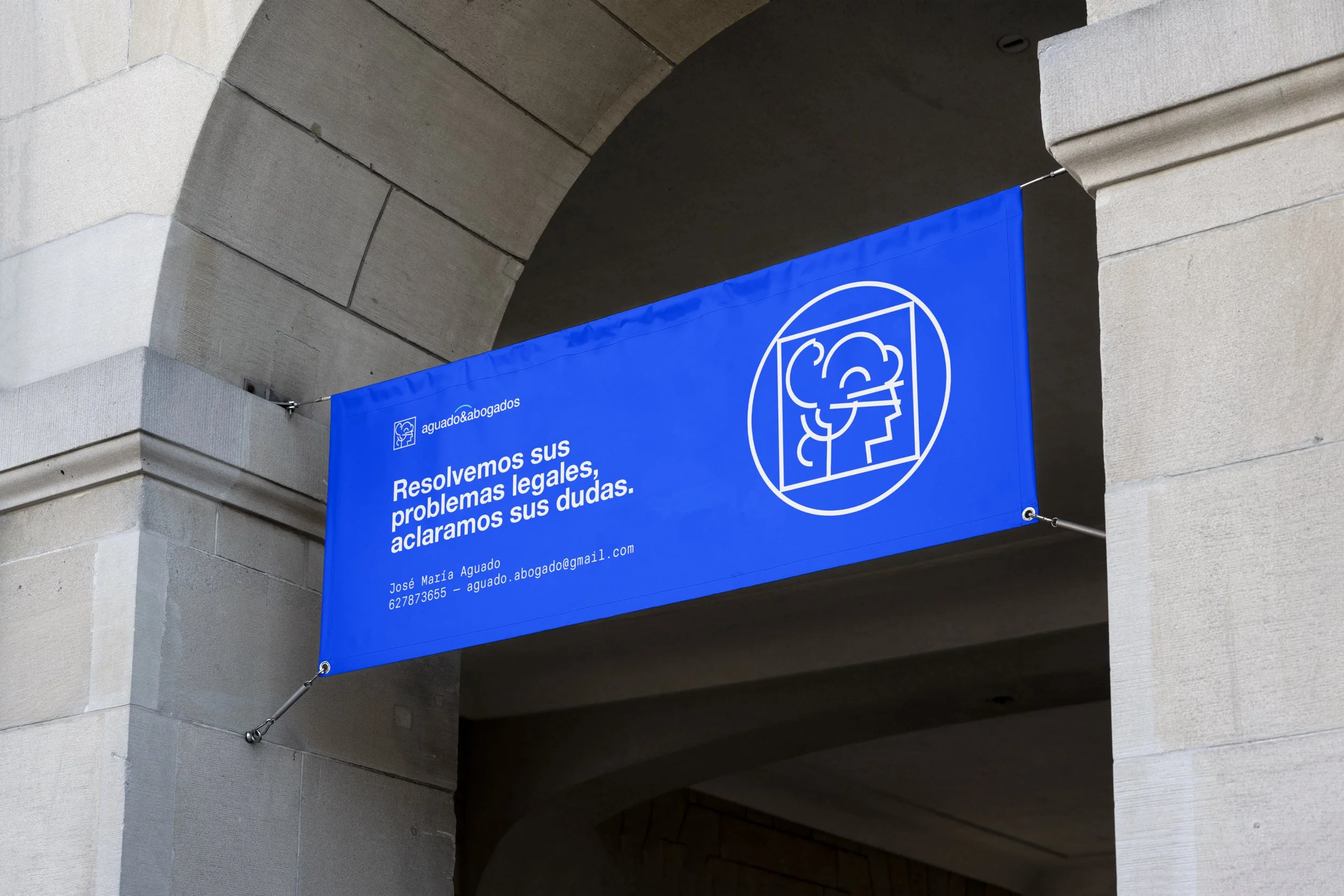 Baner Free Mockup.jpg