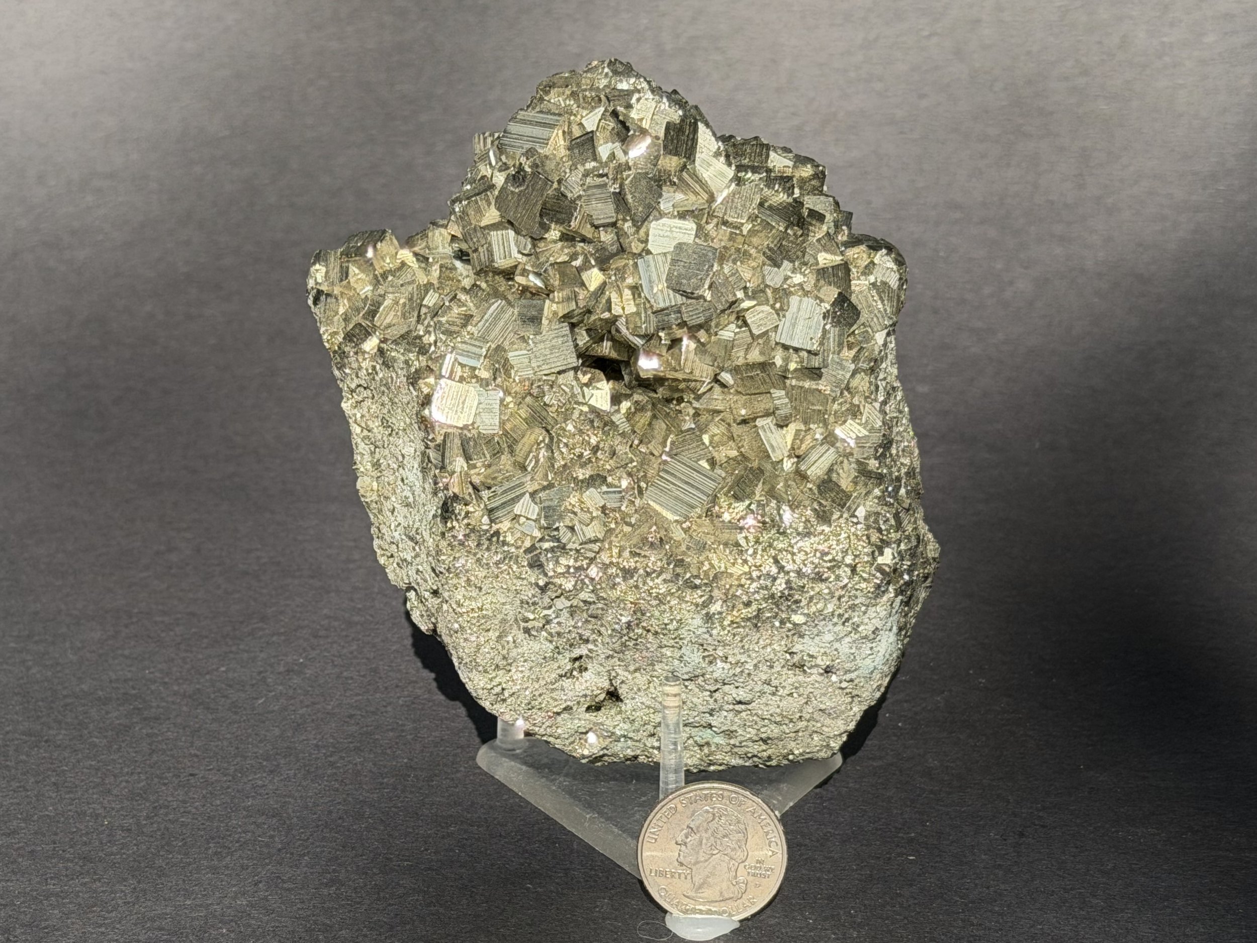 Pyrite cluster1.jpg