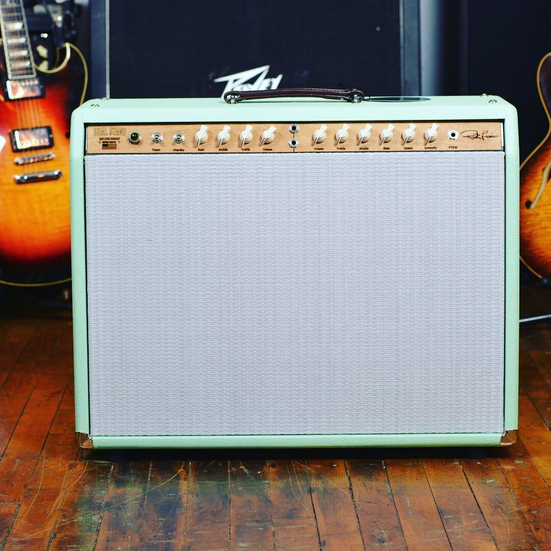 Our newest addition, the Dual Stage Amplification &quot;Signature 44&quot;. Designed and built for Rick Lewis of @greeneyedlady_music .  It is a custom stereo build with a bias modulating trem. Volume, Treble, Middle, and Bass X2! Speed and Intensity