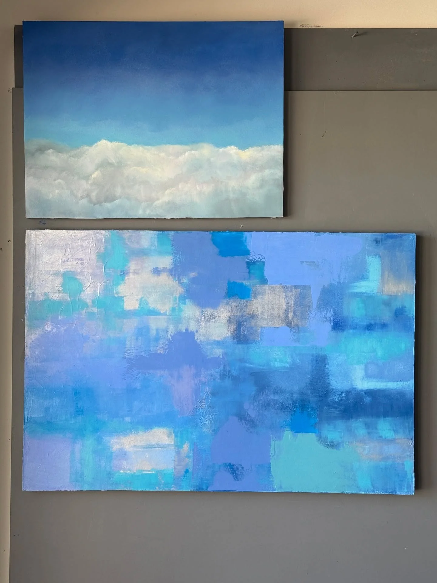 Current state of the studio. A commission in process for a pilot who loves to fly just above the clouds (so do I) and an abstract for a very best friend who needs more of her favorite color in her life. #aviationart #planeairart #planeart #abstractar