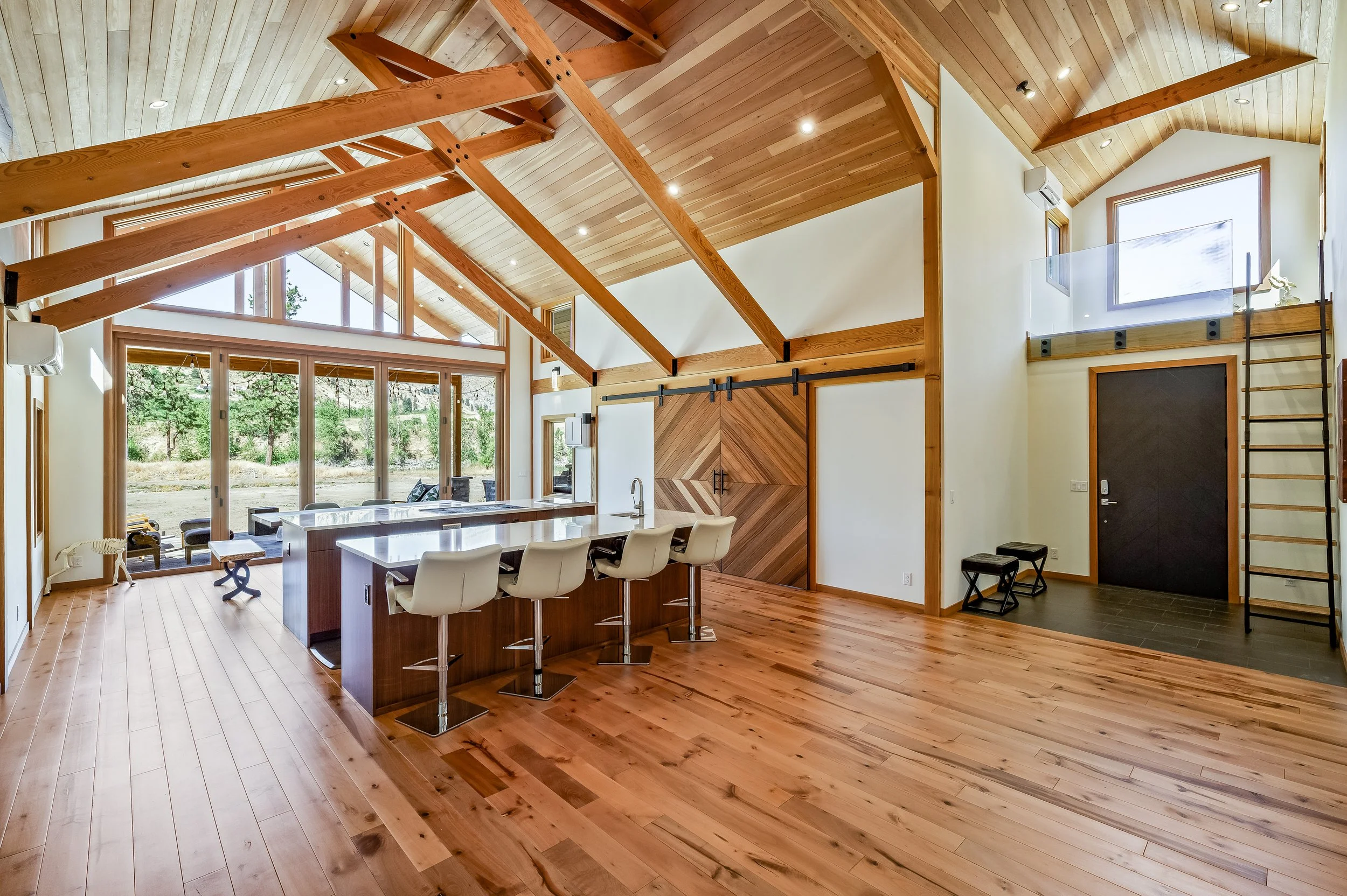 Strode_Contstruction_7690_Stine_Hill_Rd_Interiors_Cashmere_Claridge_Media-4.jpg