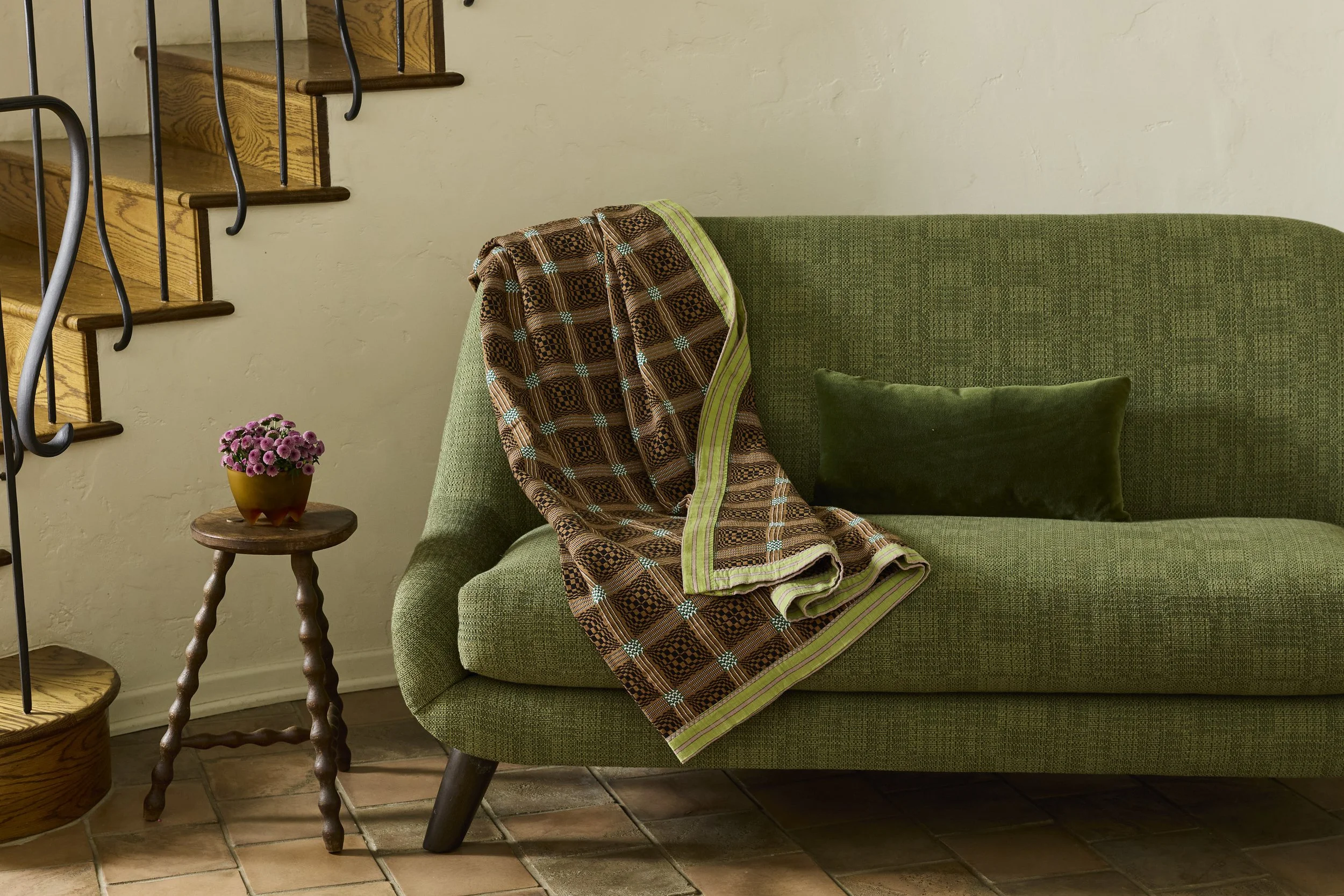 Green_Couch_12.jpg