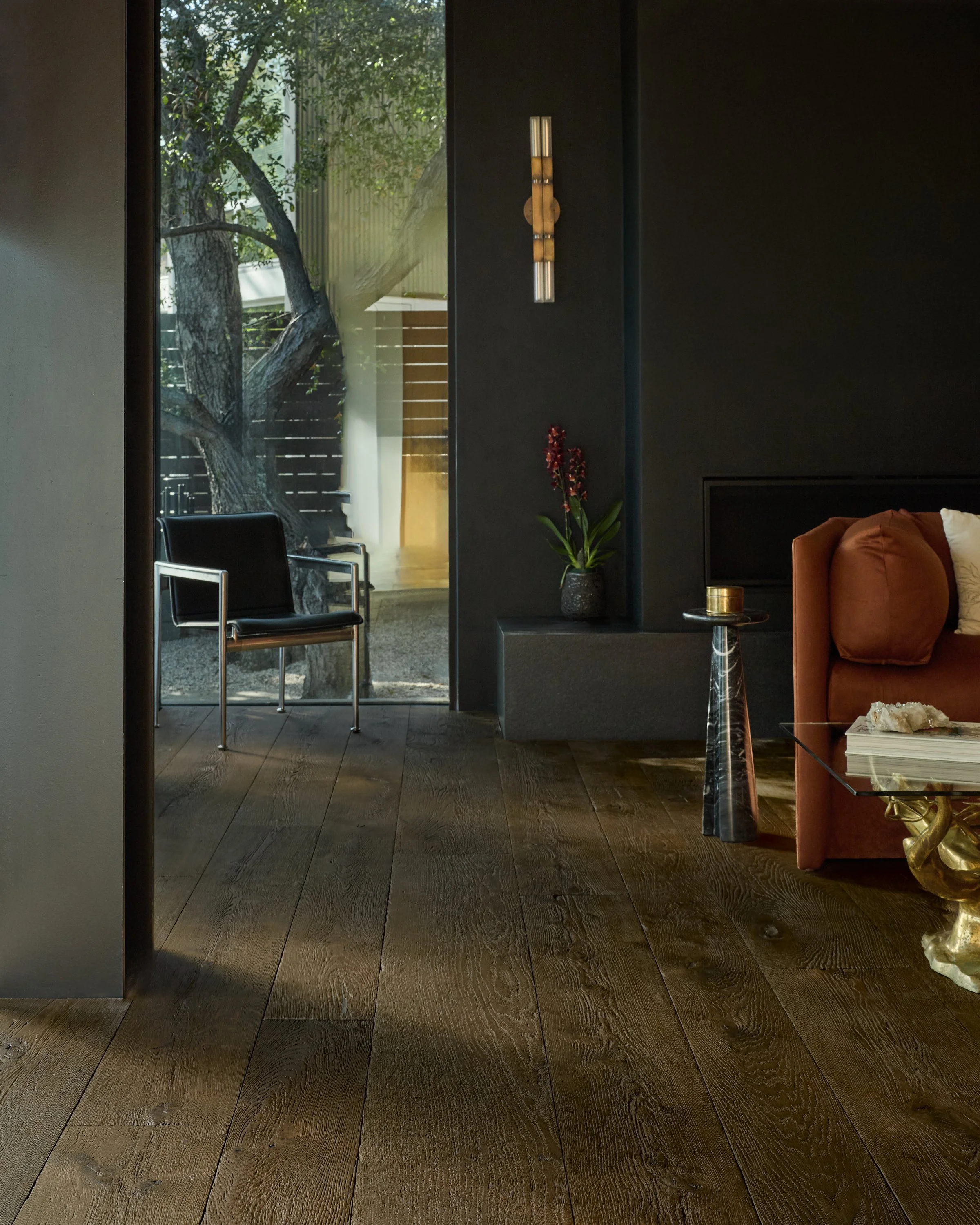 Atelier_Old_Brown_1.jpg