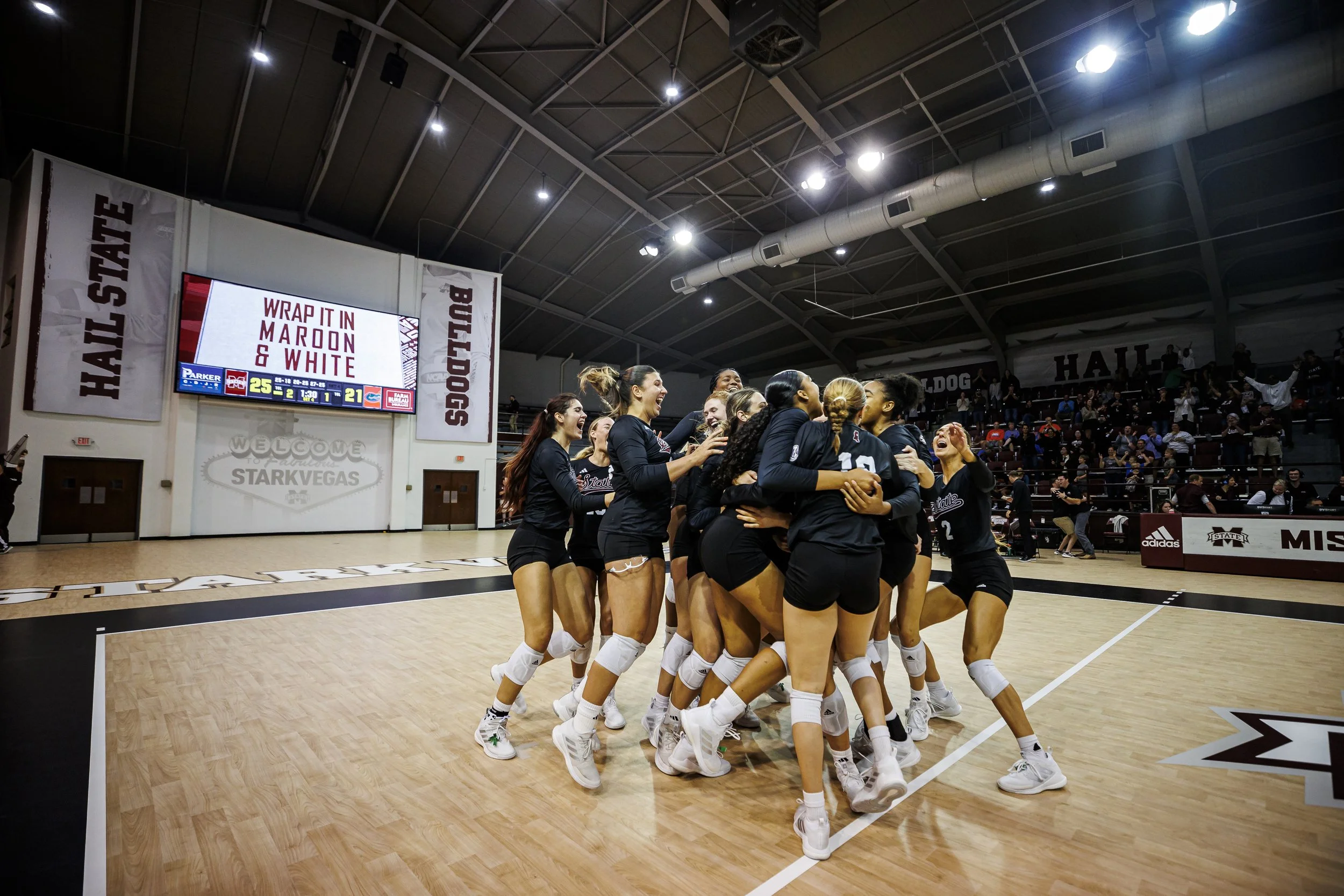 20231013_VB_vs_Florida_Team_JP_0225.jpg