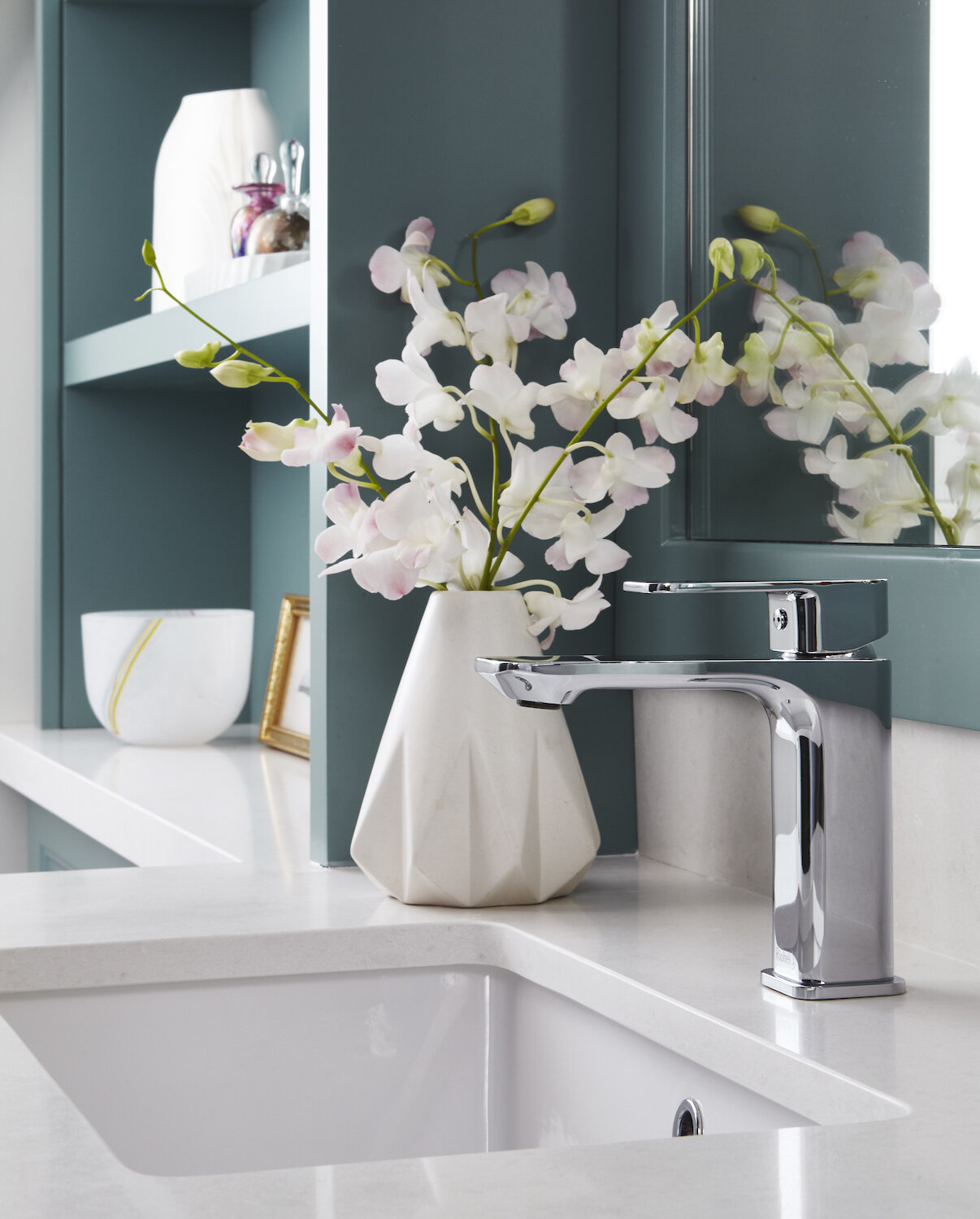 chrome-faucet-detail-orchid-white-vase-bathroom-cori-halpern-interiors-almond copy.jpg