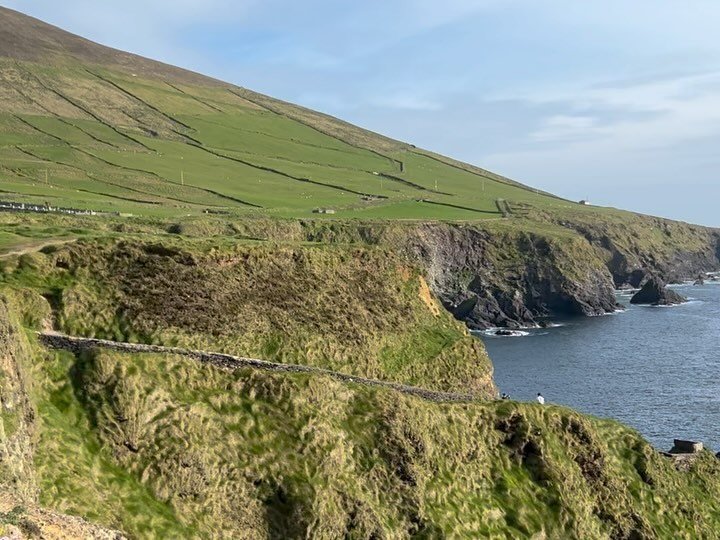 Marveling at Ireland&rsquo;s beauty. Around every turn is a postcard view 💚💚💚
Absolutely blessed with this sunshine today 🥰😎☀️
Thank you David for some of these incredible shots!!
.
.
.
.
#corihalpern #corihalperninteriors #ireland #irish #irish