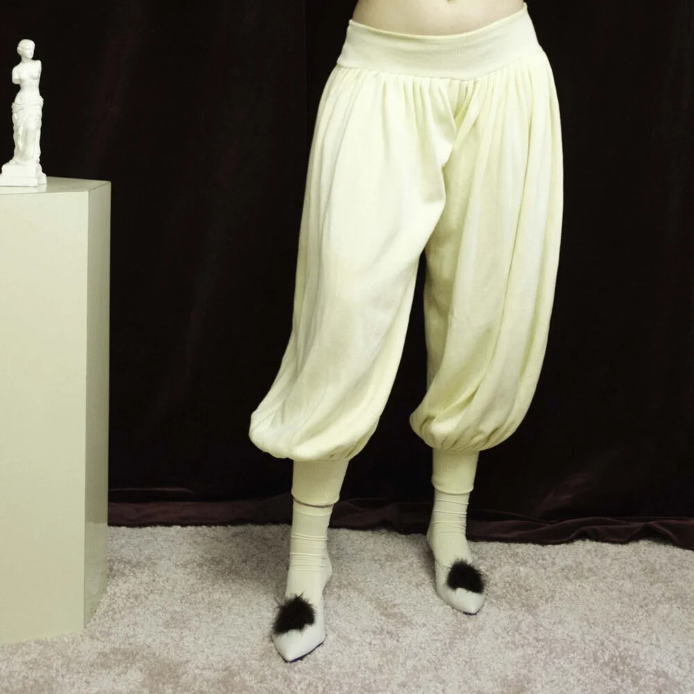 1980s Norma Kamali ivory balloon sweatpants — Flower in the Mirror 