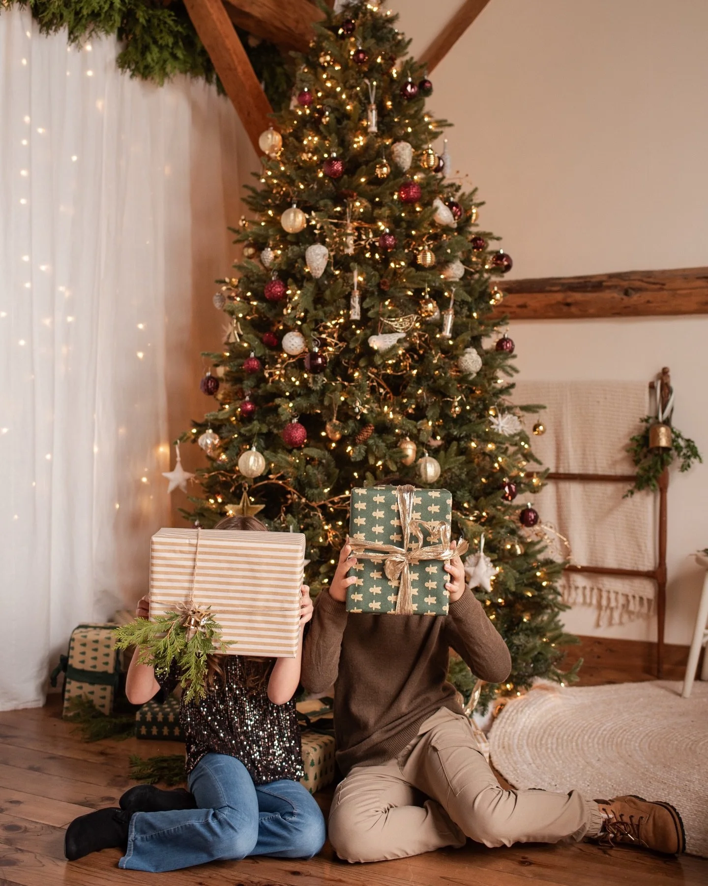 One more ode to my forever fams ✨ Thank you for choosing me over and over. For trusting me with your most precious gifts. For giving me the honour of watching you all grow together 💕 This year&rsquo;s minis were truly special and I cannot wait to se