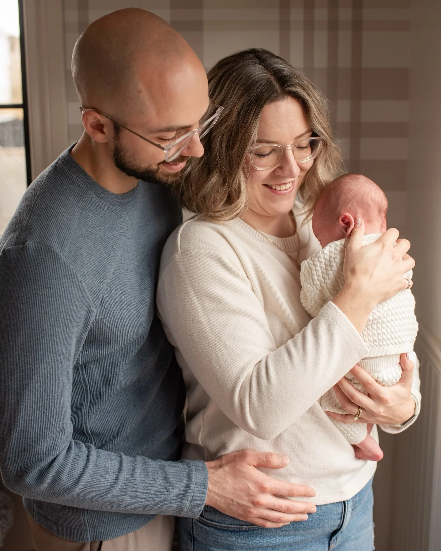 Today I had the absolute honour of meeting tiny little two week old baby S 🥹✨ The most perfect brand new beautiful life! And let&rsquo;s be honest I also loved meeting fur baby F 🐈 Swipe to the end to see that handsome boy 💕