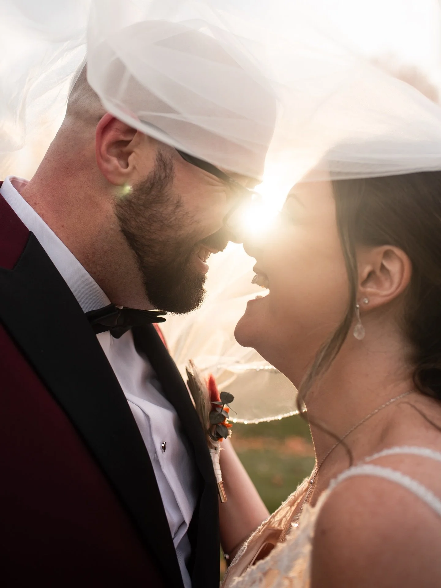 How did I never share these gorgeous shots of K+A at the beautiful @royalambassador.eventcentre 🤩 This week has been full of 2027 bookings - if you&rsquo;re thinking of reaching out for a 2027 date, don&rsquo;t wait any longer! I will be taking one 