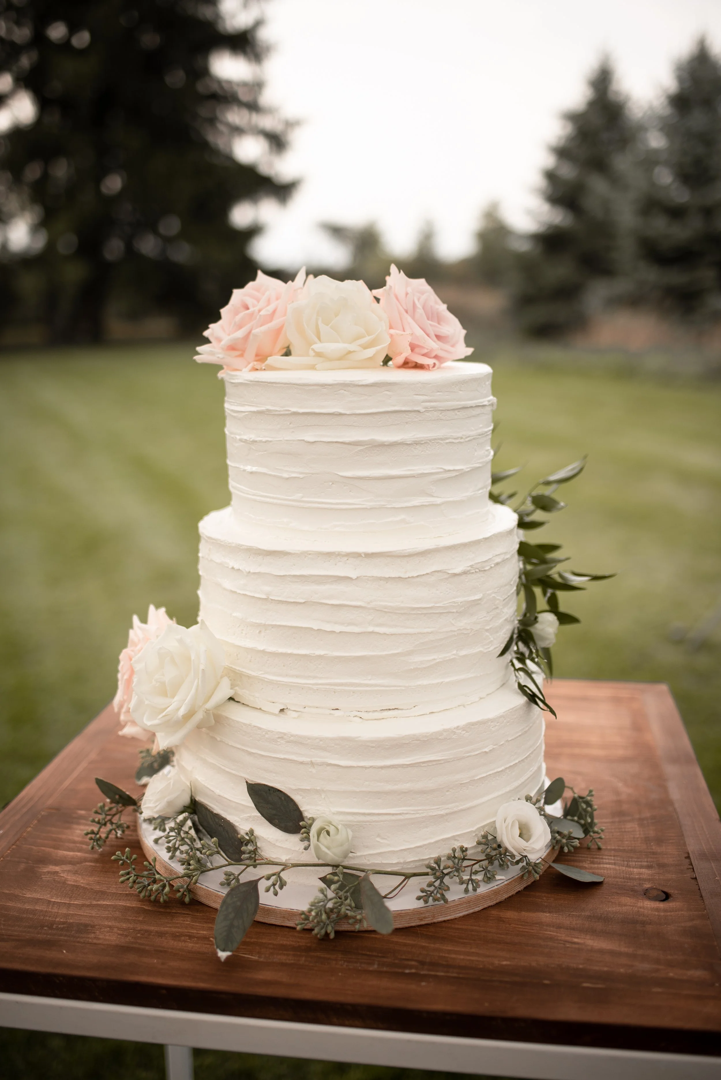 Ontario Wedding Cakes