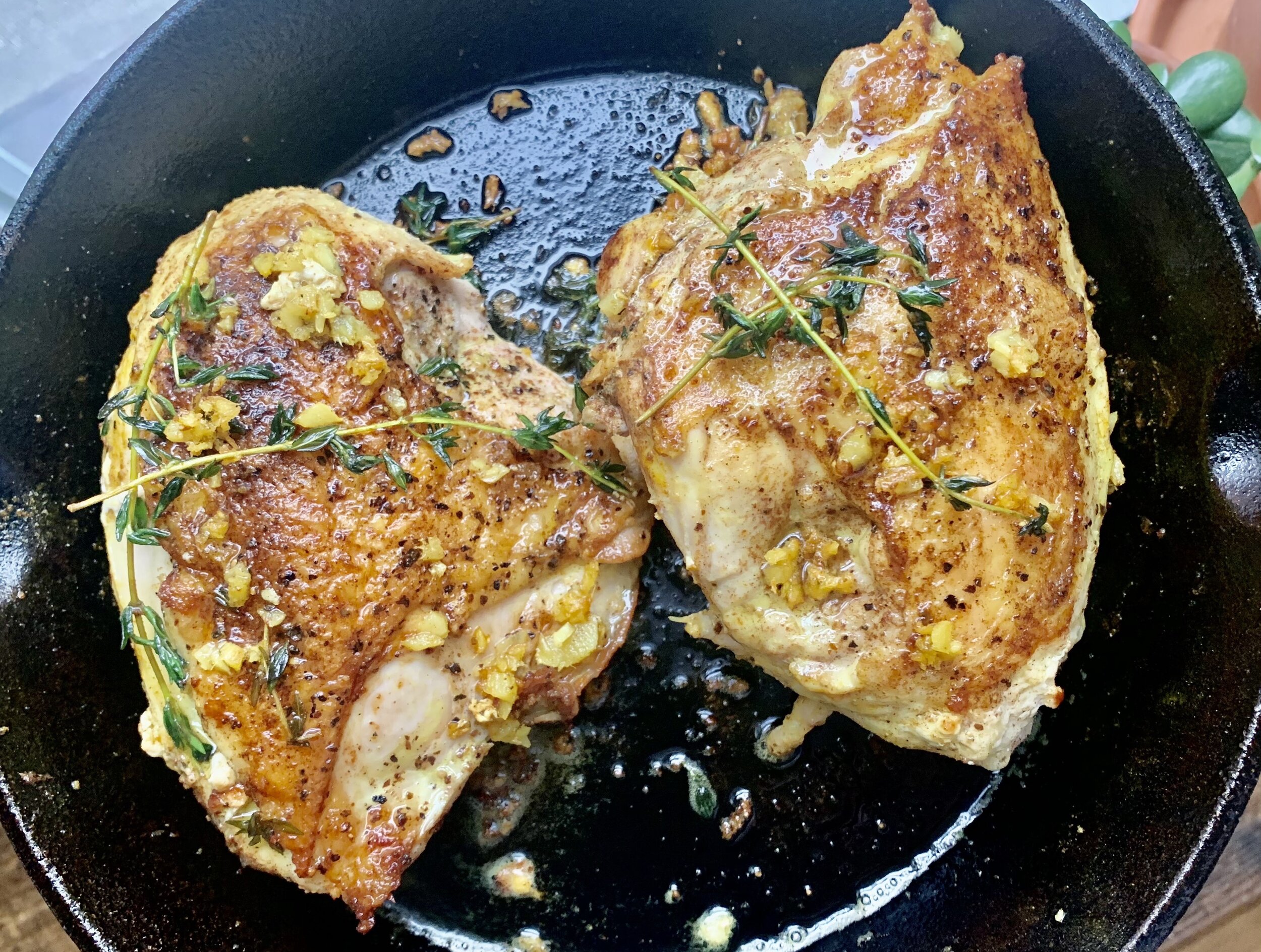 Juicy Chicken Breasts with Lemongrass & Thyme