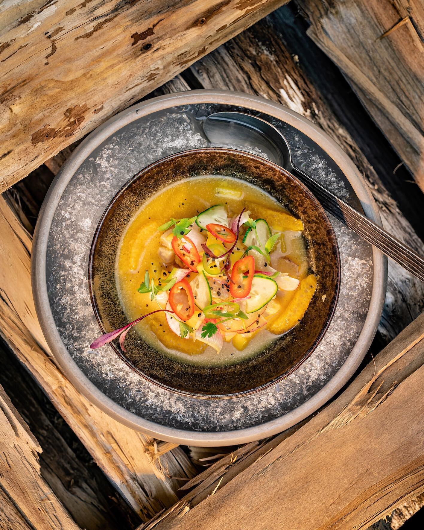 All the right angles to illuminate our Ceviche Amarillo. Hamachi, yellow aguachile, aj&iacute; amarillo, mango, orange.
.
.
.
.
.
#DlenaDC #RSHospitality #ChefRichardSandoval #WashingtonDC #MtVernonTriangle #DistrictofColumbia #DistrictEats #DCeats