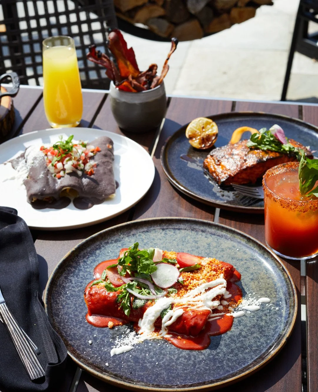 Sunny weekends call for bold brunch flavors, good company, and a table worth lingering over at dLe&ntilde;a.

🔗 Limited reservations remain &mdash; secure yours now through the link in bio.