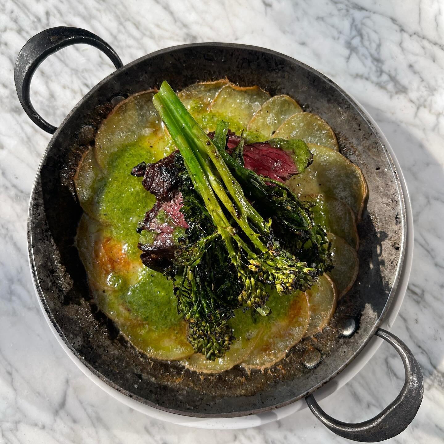 DRY AGE SKIRT STEAK sprouted broccoli / potatoes anna / young garlic salsa verde 

#newmenu #spring #steak #stoneburnerseattle #seattlerestaurants