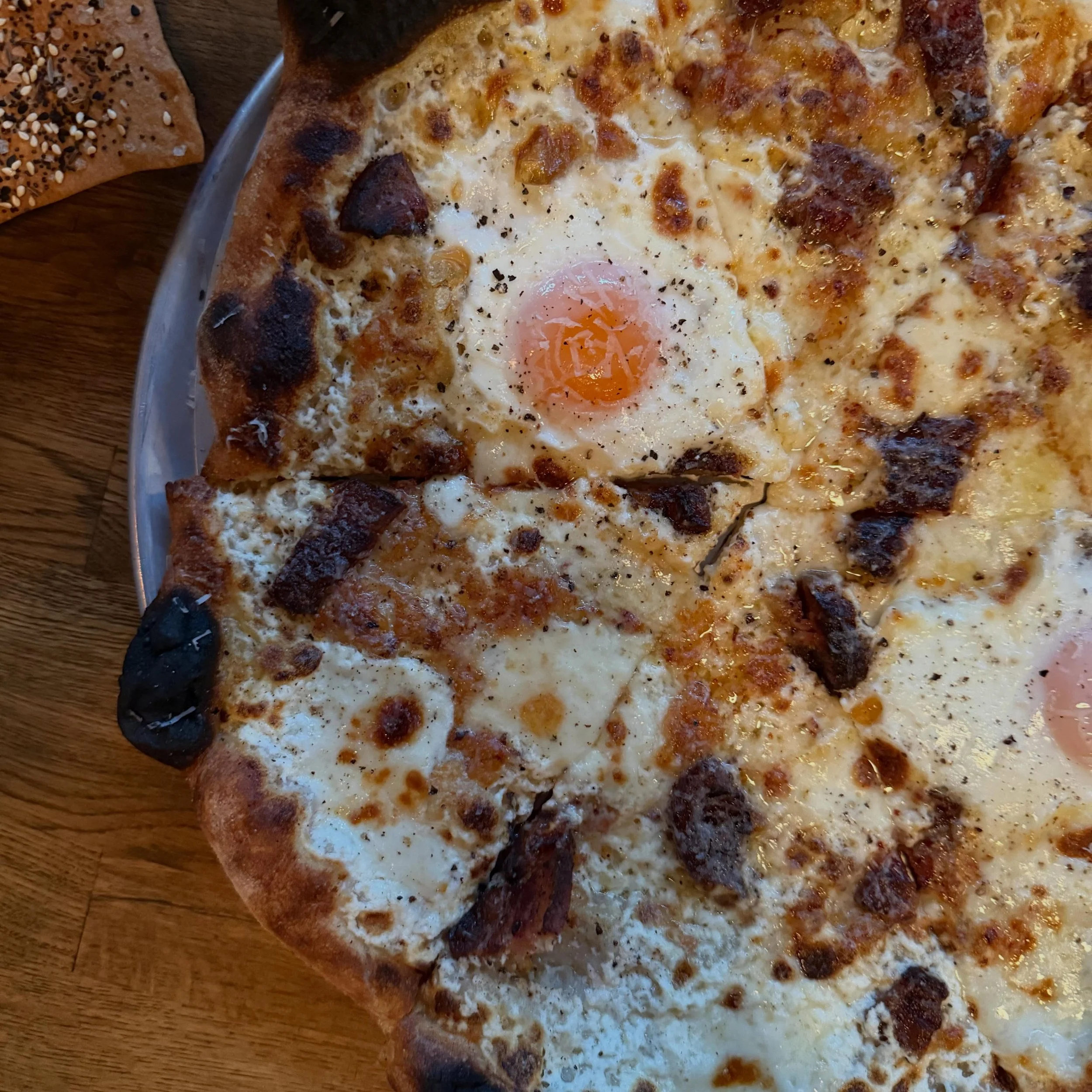 Carbonara but make it a pizza 🍕 

#carbona #pizzagram #stoneburnerseattle