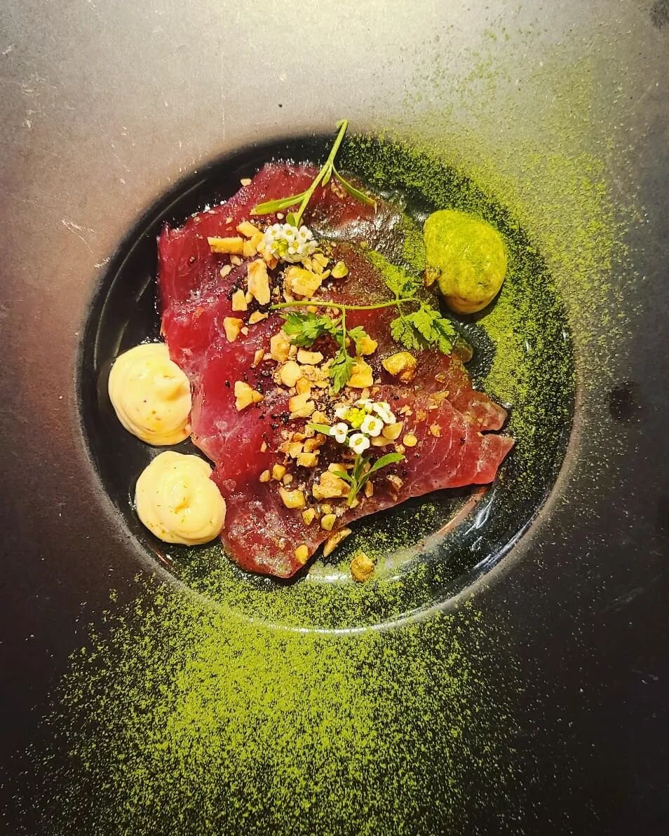 Premium Tuna Sashimi 🍣 
.
.
.
#clarity#clarityrestaurant #clarityvienna #finedining #finediningrestaurant #tysonsrestaurant #dcfinest