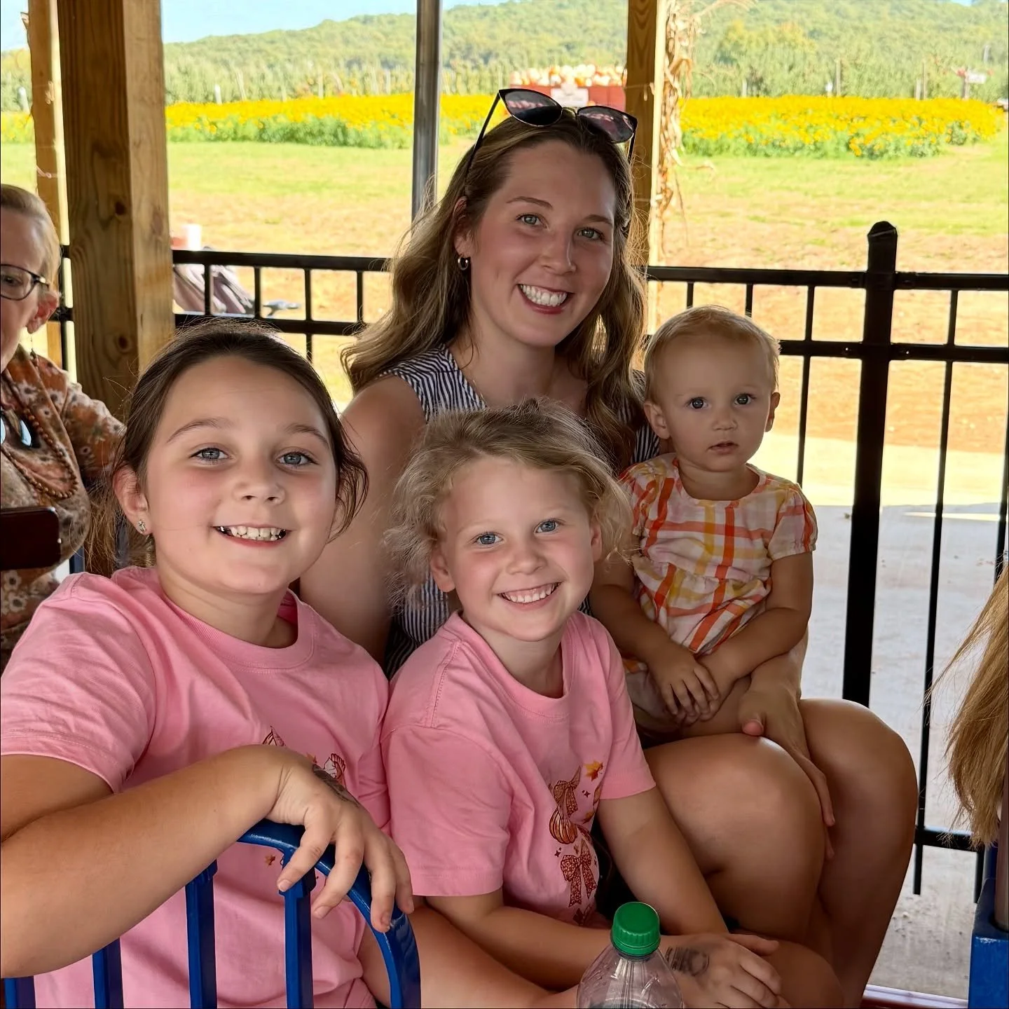 Pumpkin patch fun 🧡
Always a good time at @rivercrestorchard