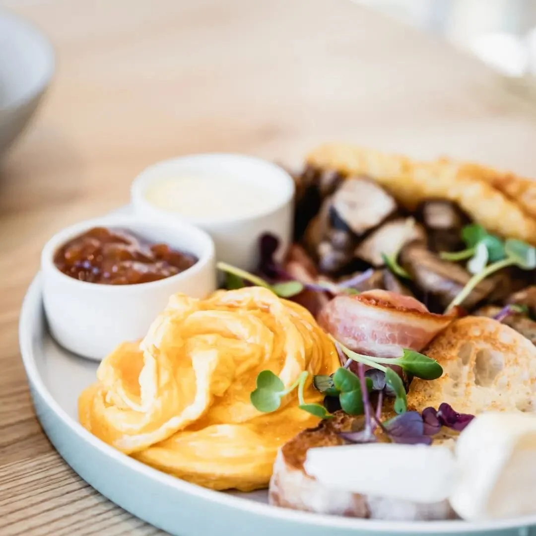 How about a big breakfast to kick start your week? 👌🏼