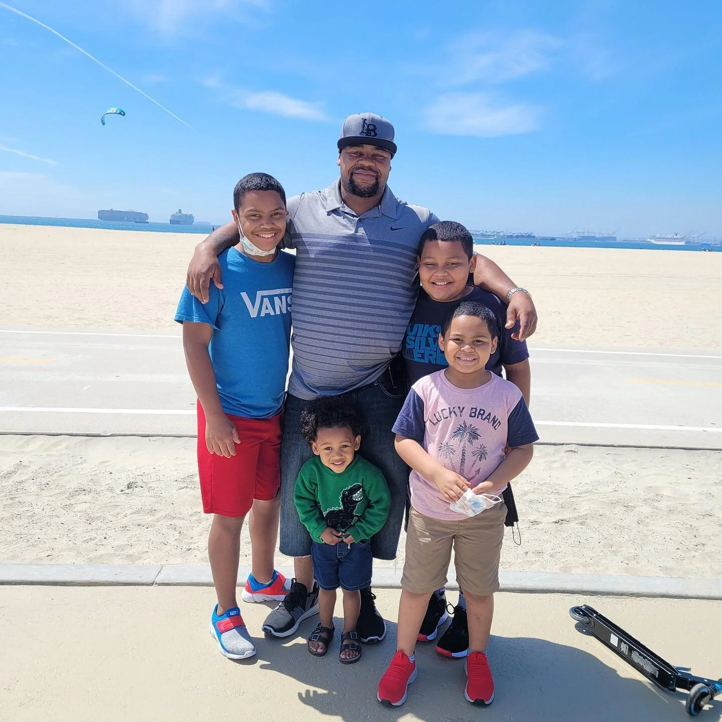 Fatherhood to me means continuing the legacy as my Father did, teaching my sons how to be responsible young men, not to settle for less and to cherish your loved ones is what I  instill in them the most 🤎 #fatherhood #happyfathersday