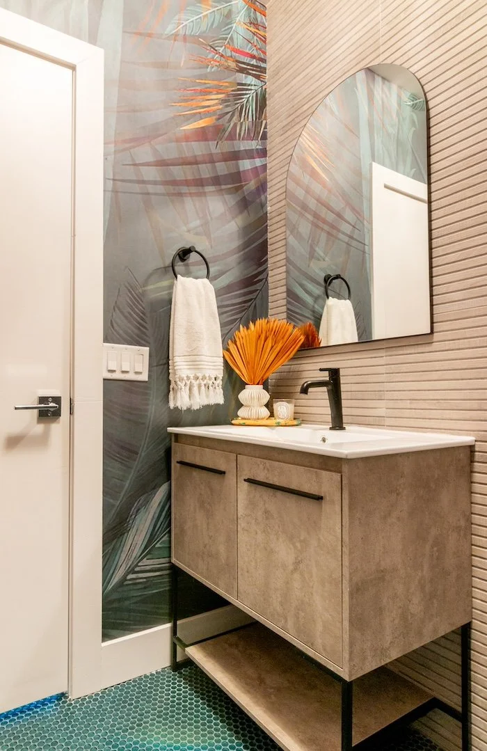 palm-fronds-wallpaper-wood-textured-accent-wall-bathroom.jpg