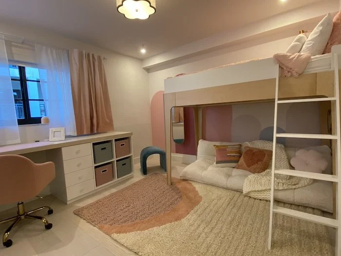 girls-bedroom-loft-bed.jpg