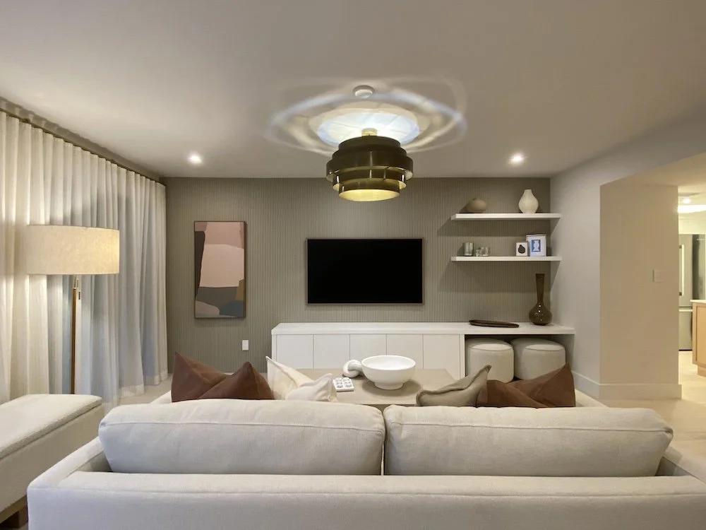 contemporary-living-room-tv-luxury-lighting.jpg