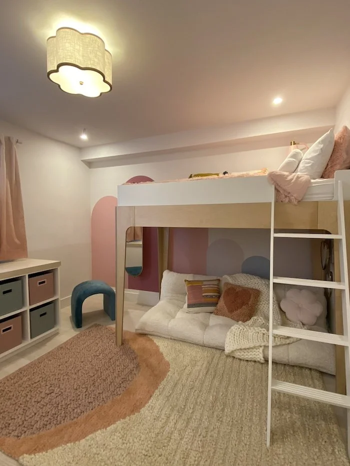 girls-bedroom-loft-bed-ladder.jpg
