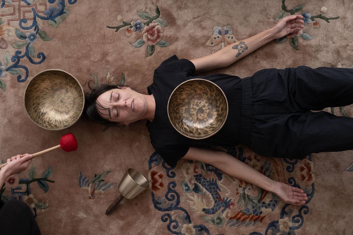 Being a sound healer is about so much more than striking a bowl&hellip; 

It&rsquo;s a science, a practice, a therapy, and an art. 🙏🏻

And as much as I share these techniques, it doesn&rsquo;t just come down to how you hold the bowl, what bowl you 