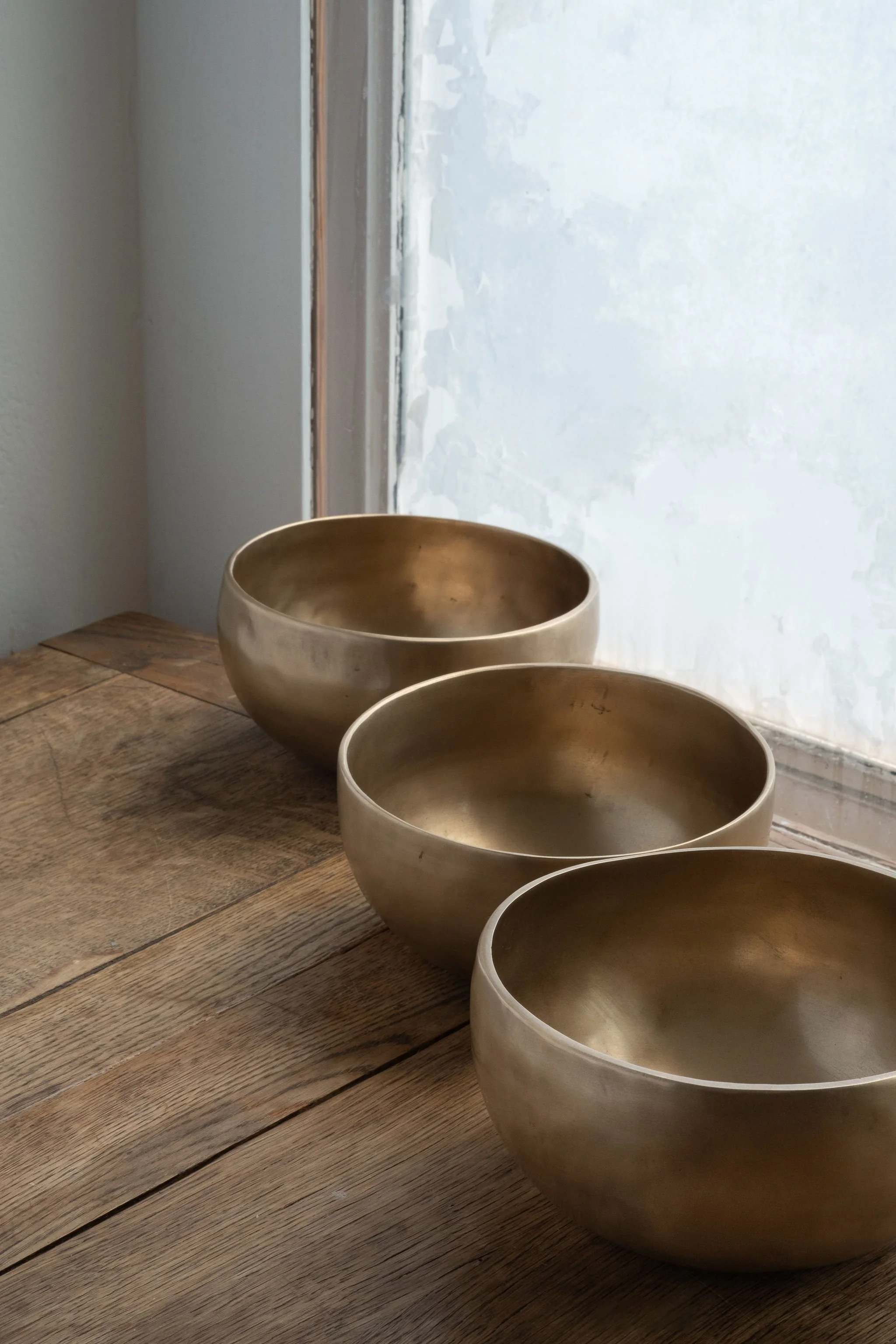 JAMBATI SINGING BOWLS - 3 Piece set, Notes A 3RD OCTAVE, C# 4TH OCTAVE, C# 3RD OCTAVE