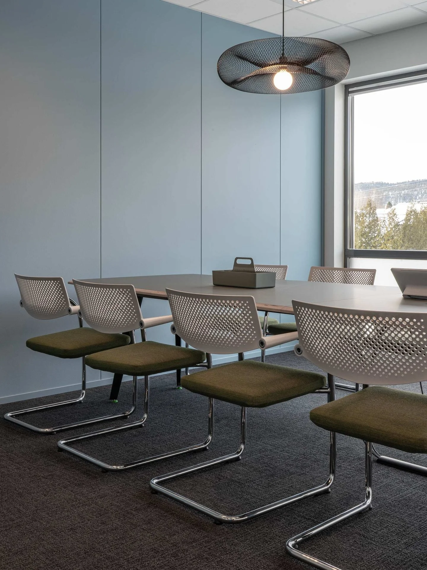 Nytt prosjekt: Telenor Skien. P&aring; gulvet: Milliken teppefliser i serien Nordic Stories og TTC119-27 Ash Blanket med 31 dB akustiske egenskaper p&aring; en 8,9 mm tykk konstruksjon. Se flere bilder og les mer om prosjektet p&aring; pg.no. Link i 