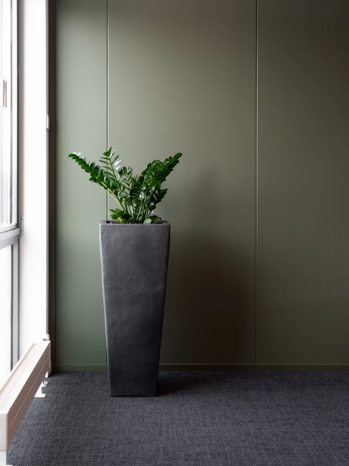 Nytt prosjekt: Telenor Skien. P&aring; gulvet: Milliken teppefliser i serien Nordic Stories og TTC119-27 Ash Blanket med 31 dB akustiske egenskaper p&aring; en 8,9 mm tykk konstruksjon. Se flere bilder og les mer om prosjektet p&aring; pg.no. Link i 