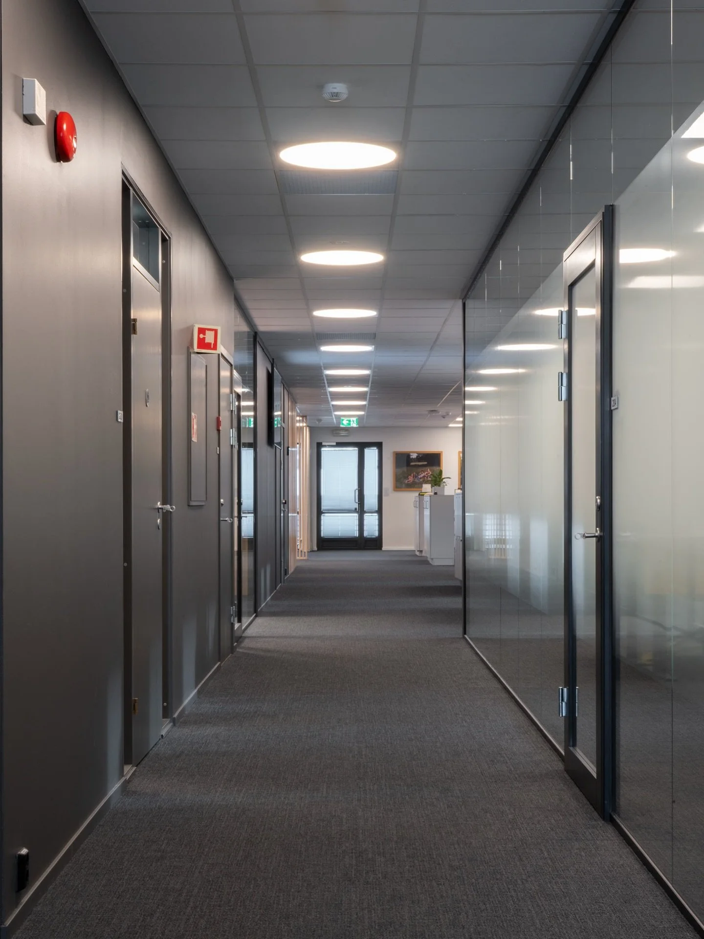 Nytt prosjekt: Telenor Skien. P&aring; gulvet: Milliken teppefliser i serien Nordic Stories og fargen TTC119-27 Ash Blanket med 31 dB akustiske egenskaper p&aring; en 8,9 mm tykk konstruksjon. Se flere bilder og les mer om prosjektet p&aring; pg.no. 