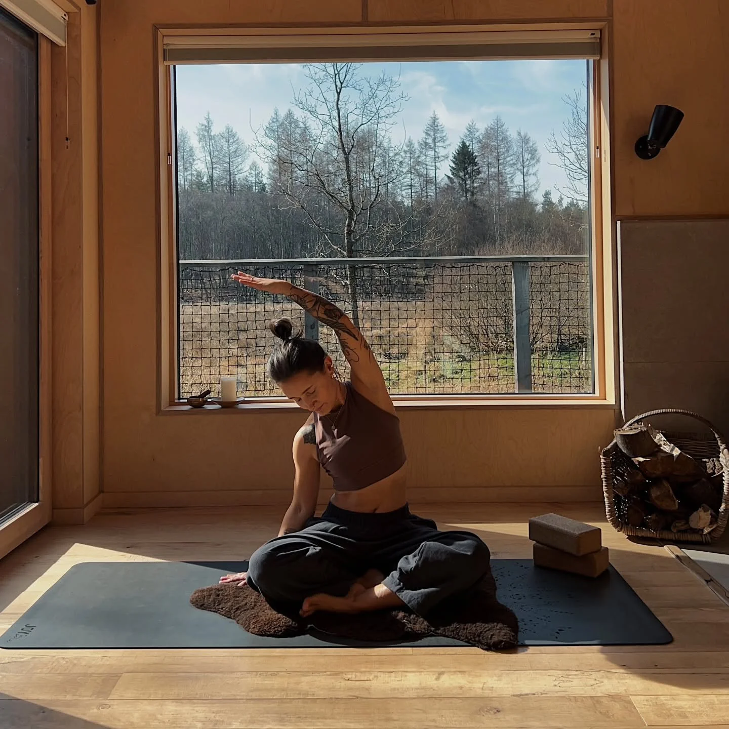 "The Yoga class with Jemma was lovely... good at tailoring the class for me. I would heartily recommend"

What would you prefer? 

An inperson tailored session or a series of pre-recorded Brucefield bespoke sessions for waking up or evening