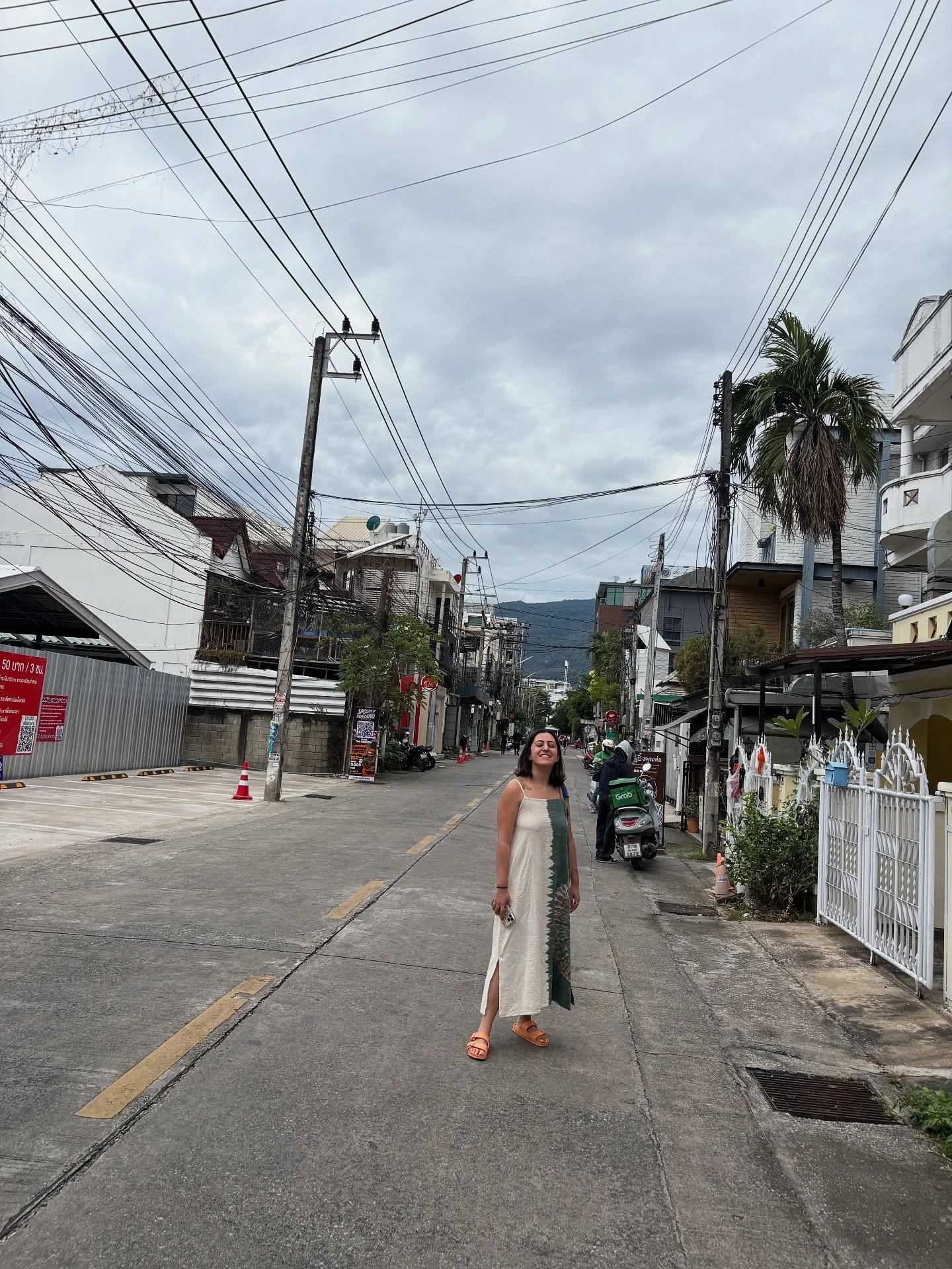 Girls week in Chiang Mai @antigoneyoga 

1. Living my best life, on my way to get coffee
2. Daily longan juice
3. Daily massage/treatment (this is a chicken coop steam)
4. Learning from the gong master @chiangmaiholistic 
5. 5th caffeinated drink of 