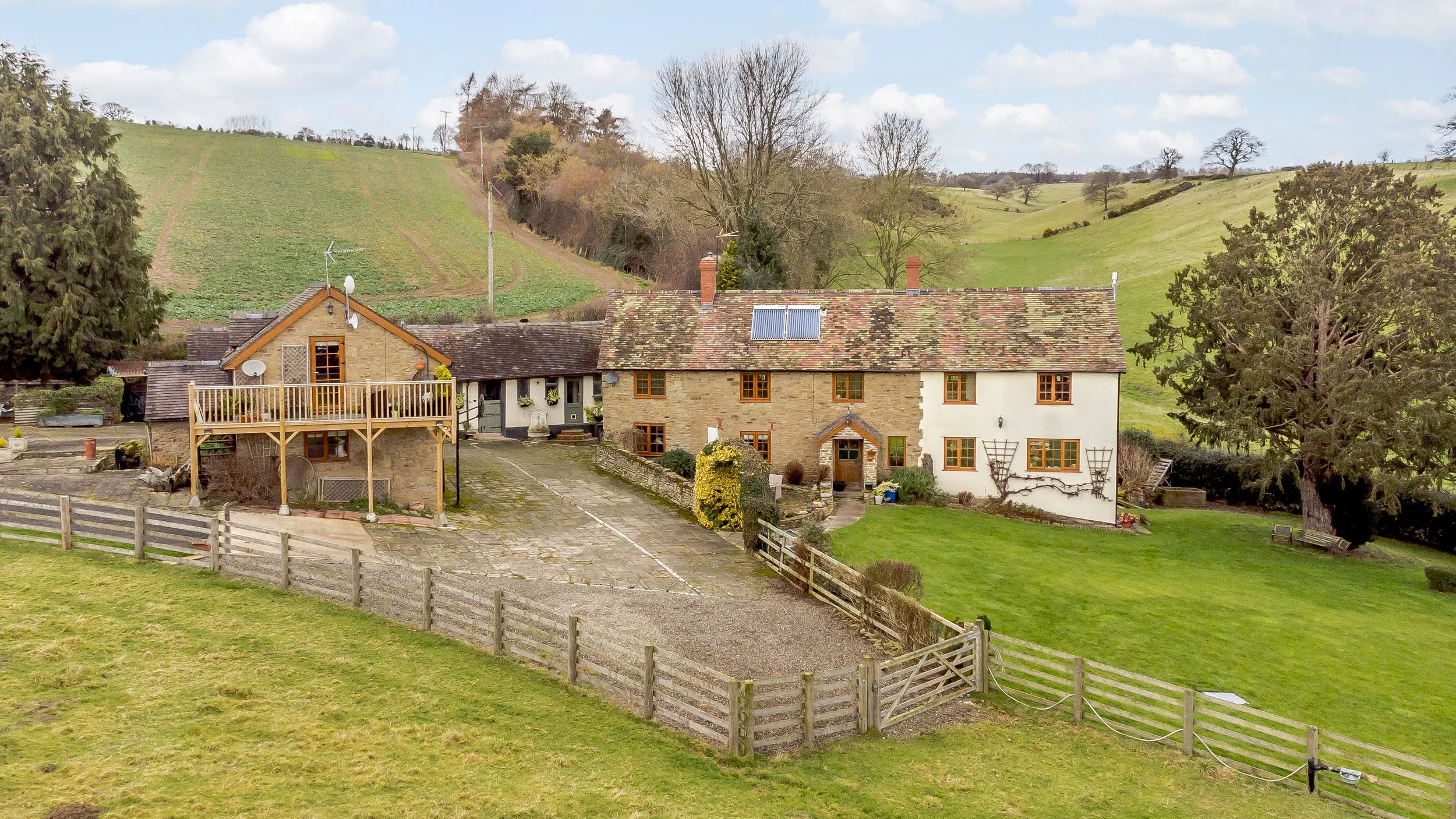 The Hollows, Aston Munslow, Shropshire, SY7 9ES