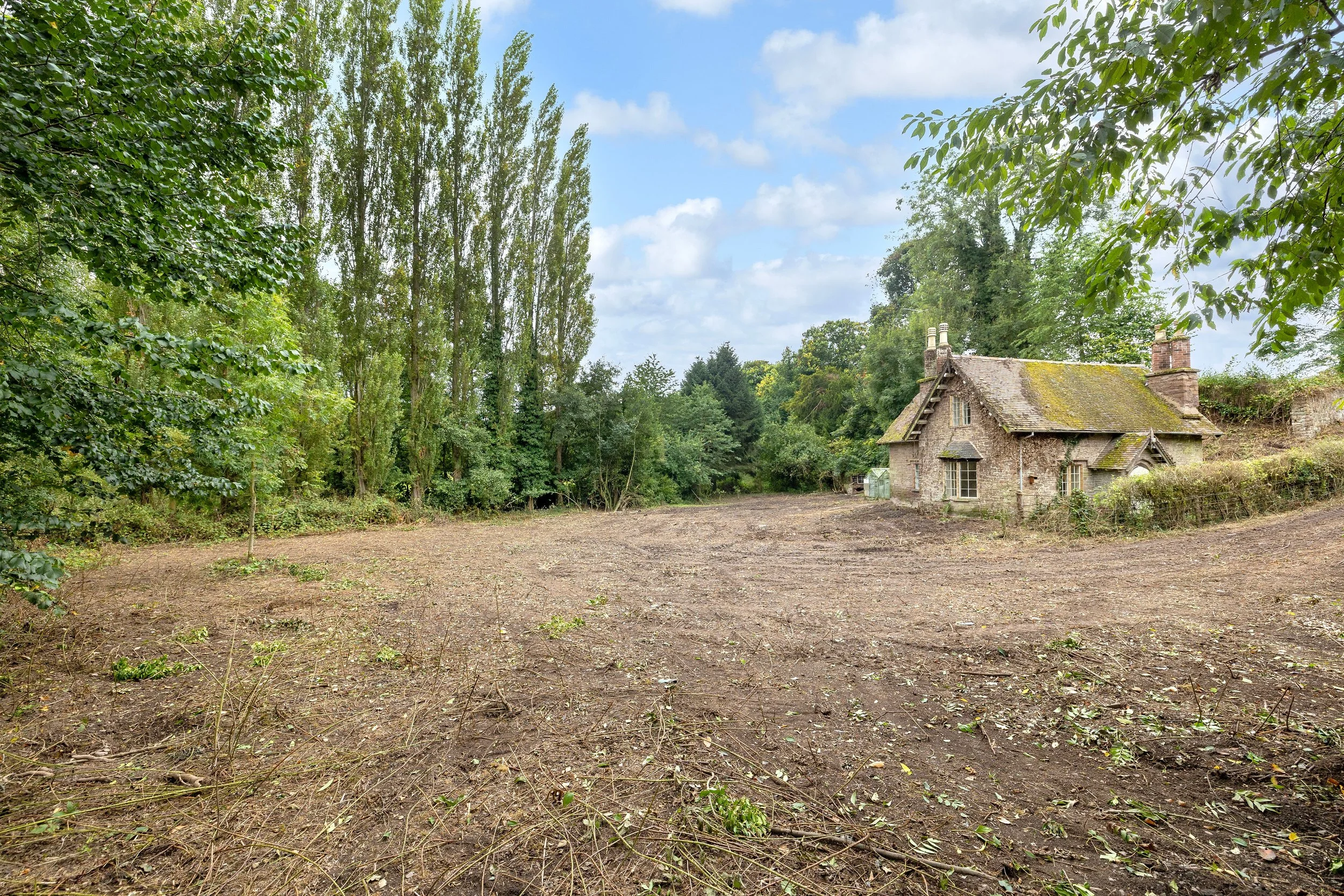 0857ThePoplars-02.jpg